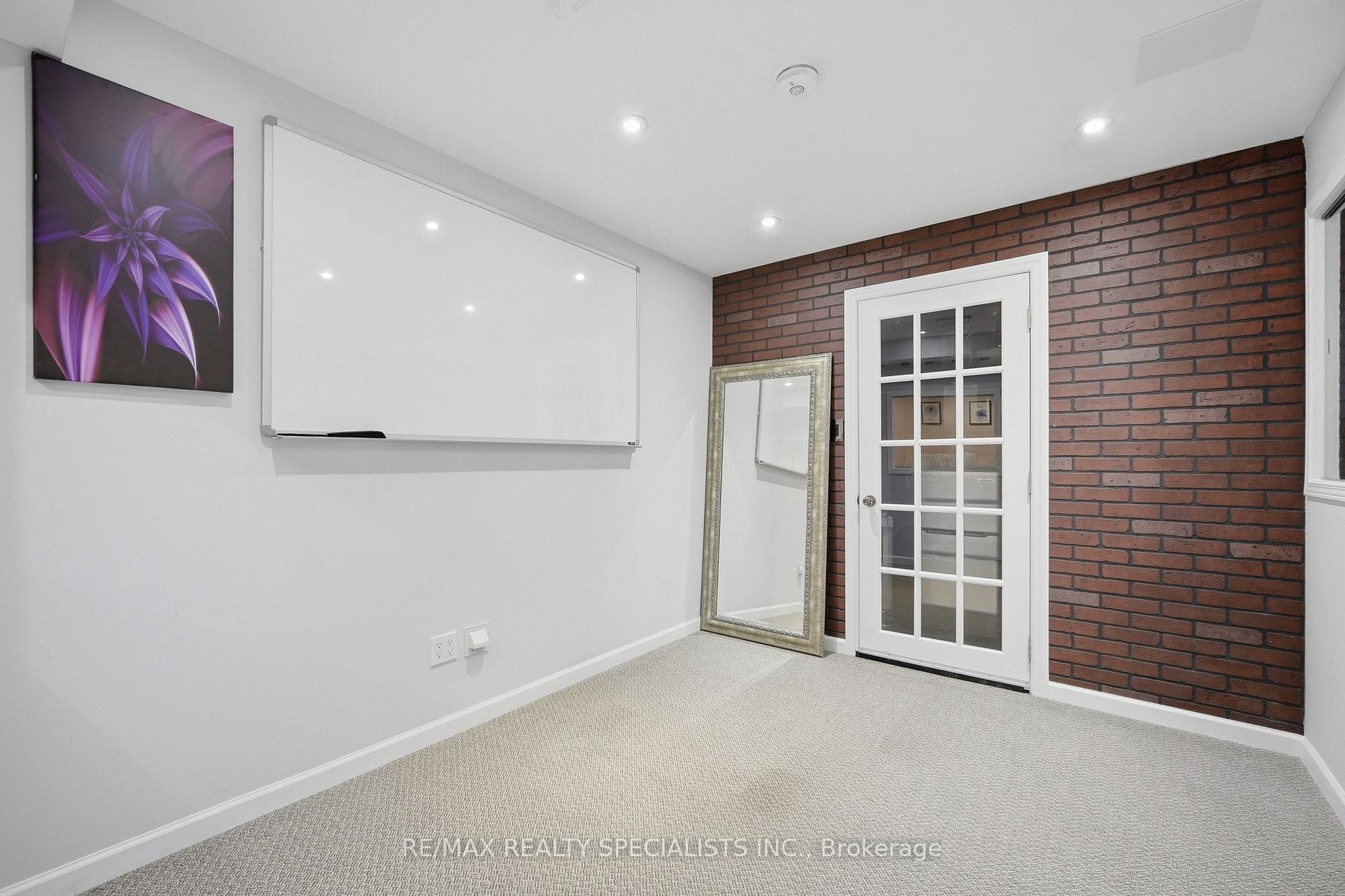 Photo 30 of 935 Barbados Street, Oshawa, Northglen — HOMEH
