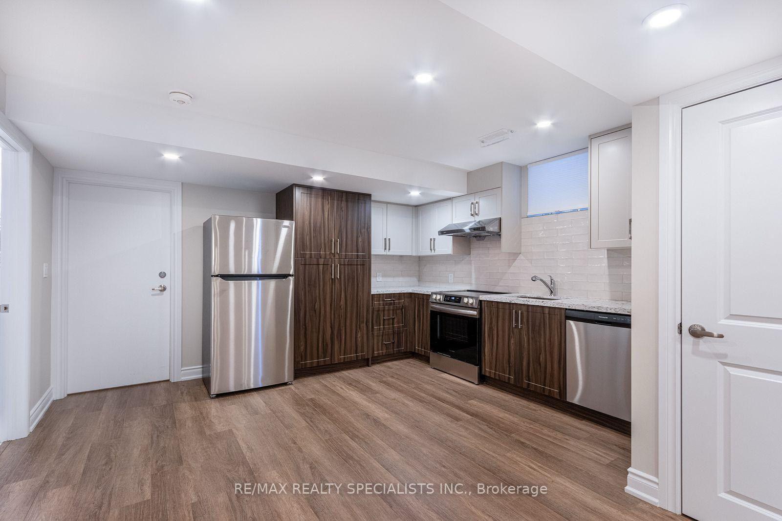 Photo 33 of 935 Barbados Street, Oshawa, Northglen — HOMEH