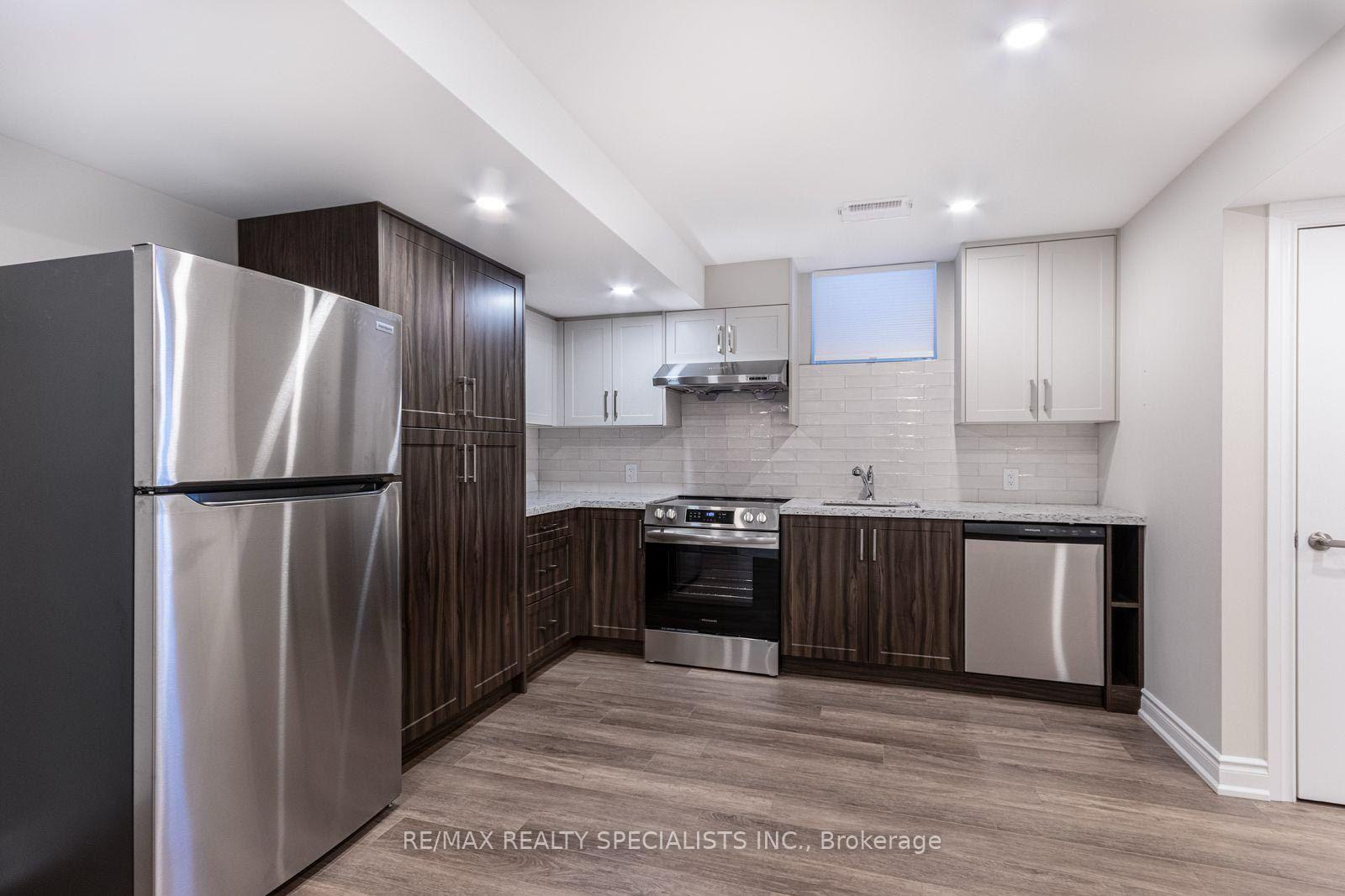 Photo 34 of 935 Barbados Street, Oshawa, Northglen — HOMEH