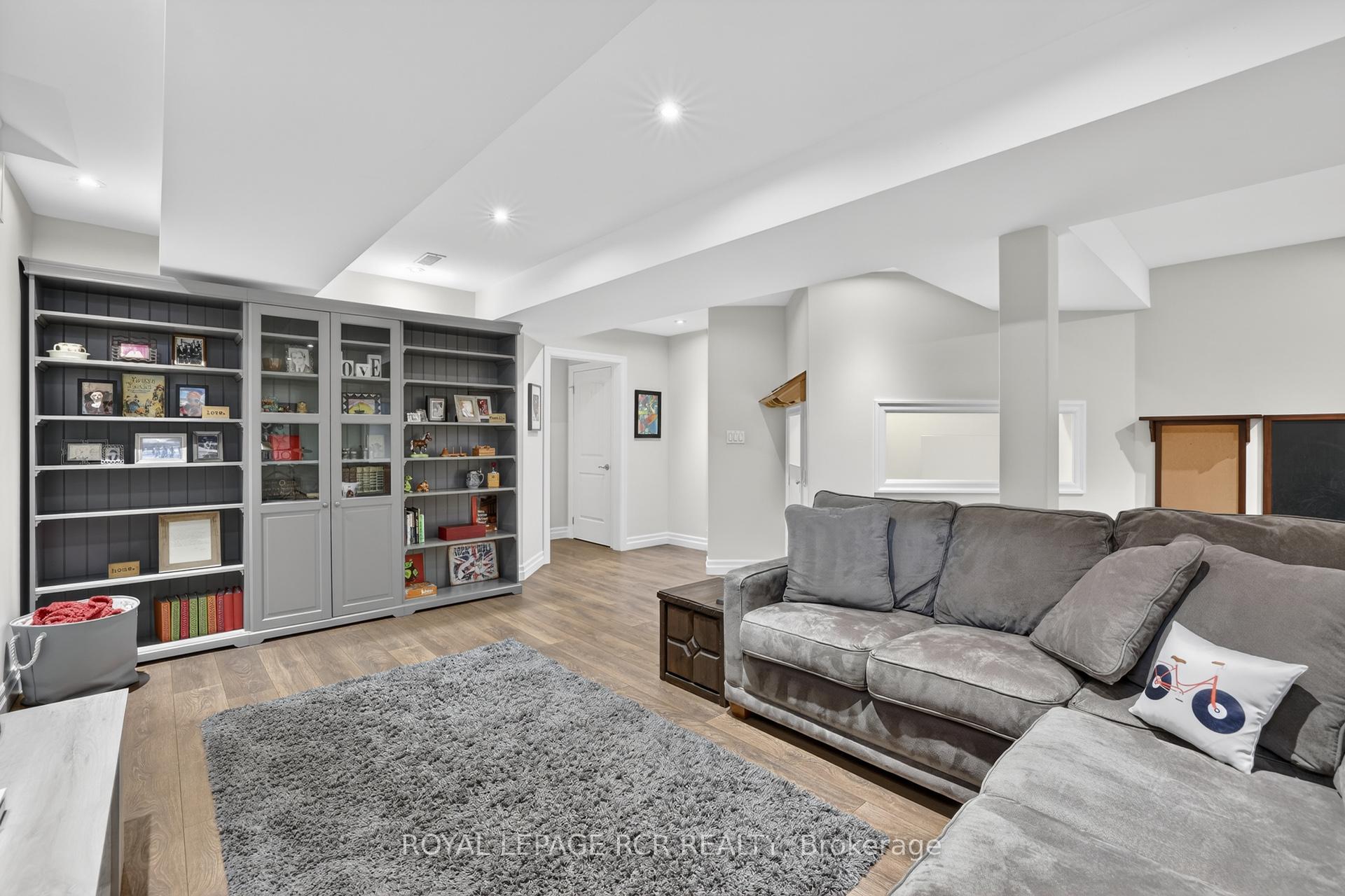Photo 29 of 63 Campbell Drive, Uxbridge — HOMEH