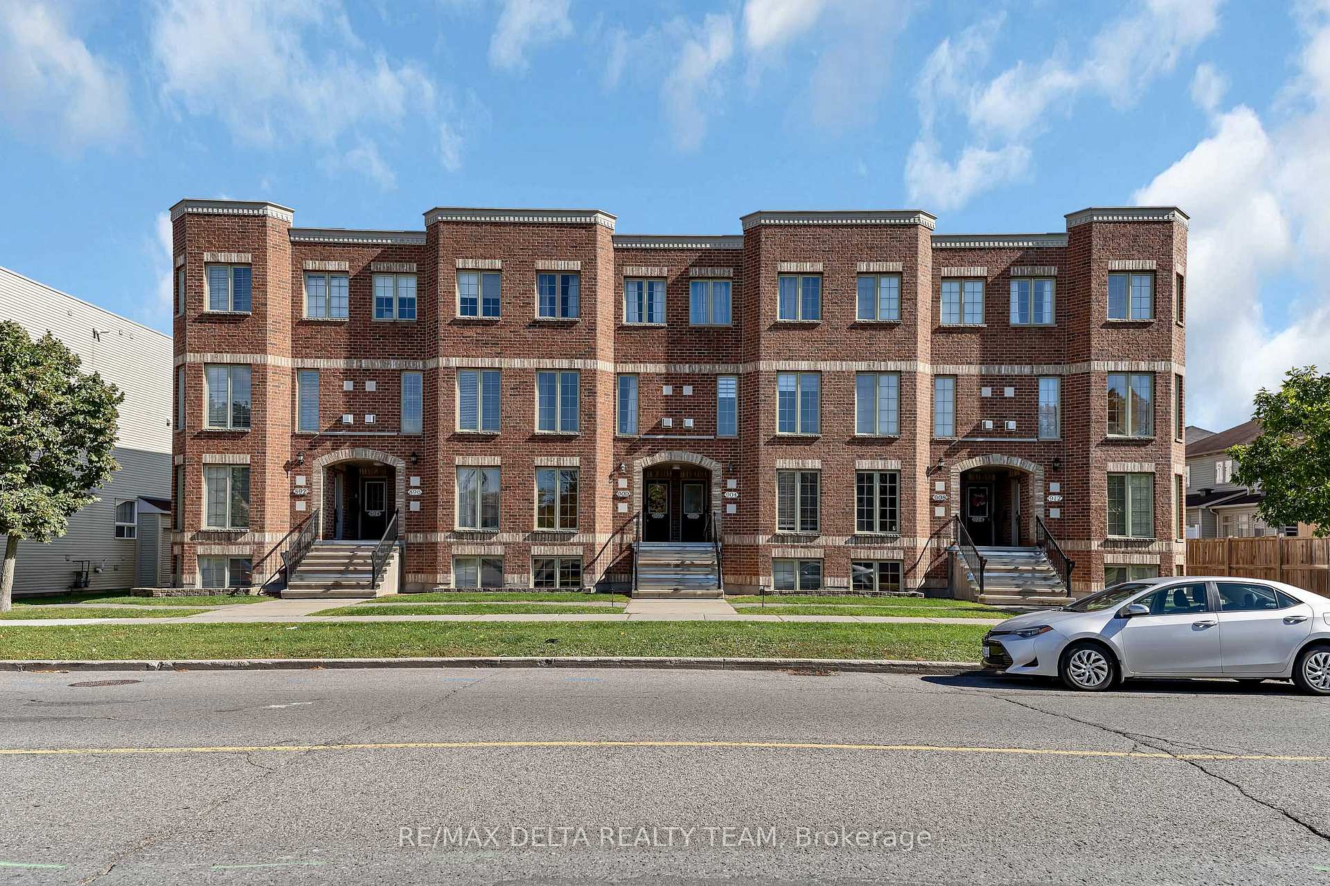 Photo of Unit 48, 900 Longfields Drive