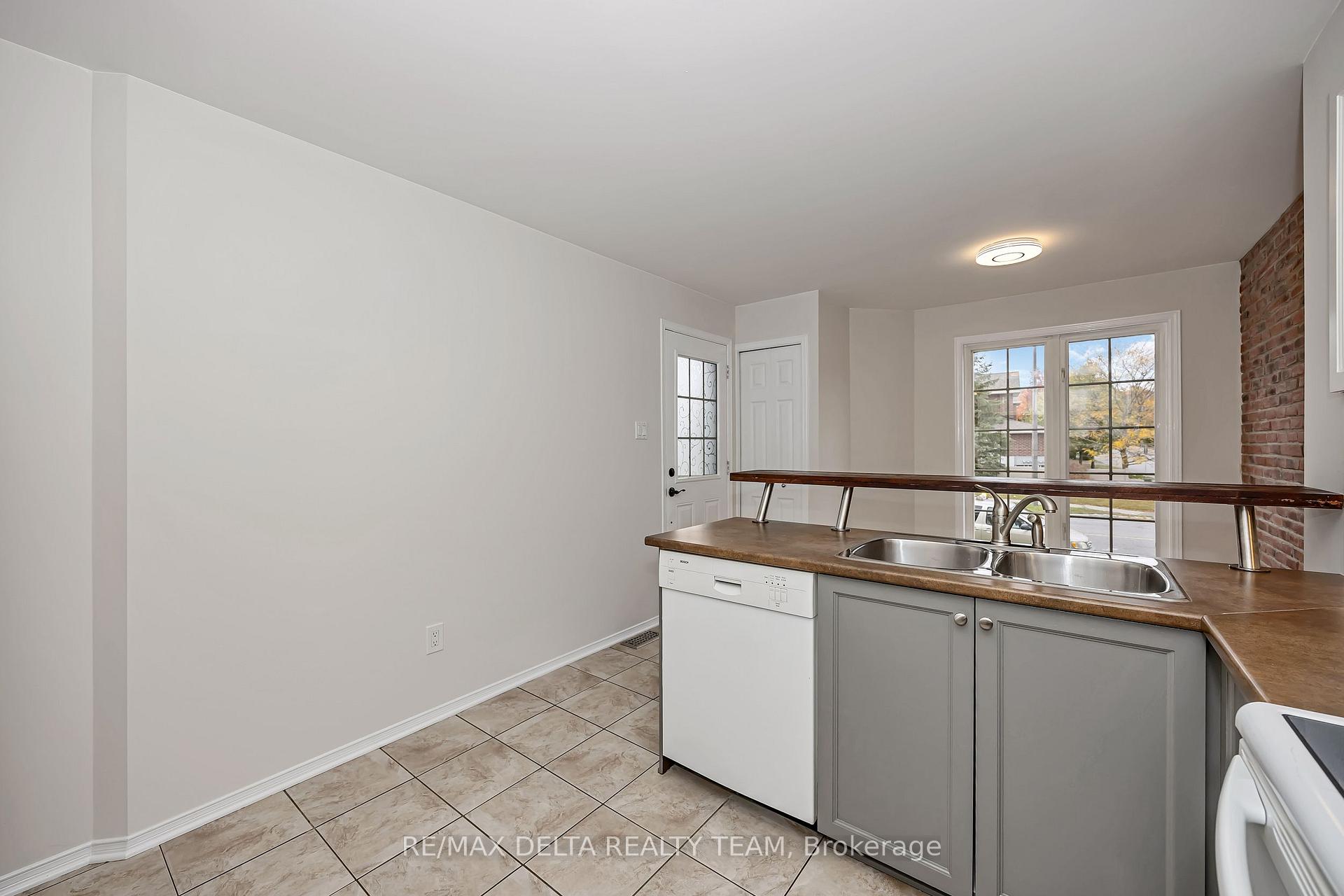 Photo 7 of Unit 48, 900 Longfields Drive, Ottawa, Barrhaven - Longfields — HOMEH