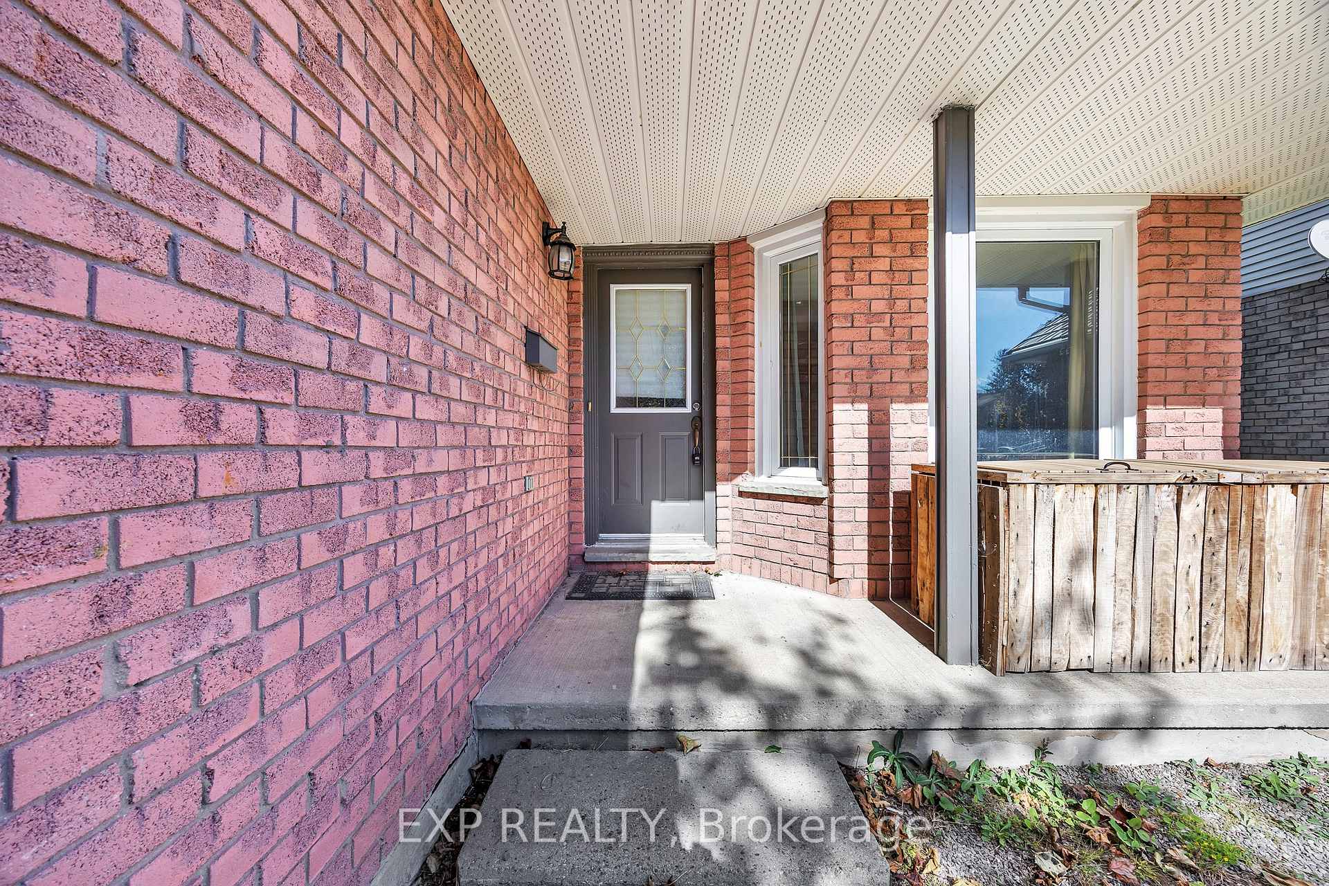 Photo 3 of 39 Linda Drive, Cambridge, Silver Heights — HOMEH
