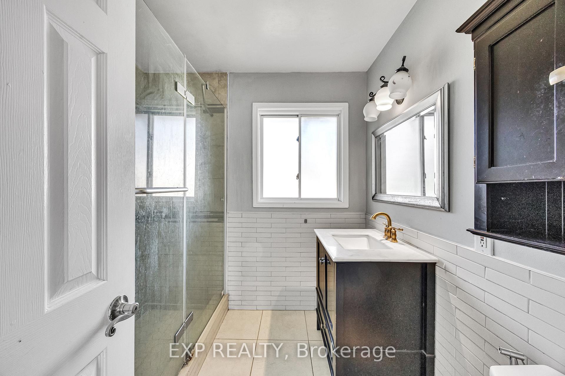Photo 25 of 39 Linda Drive, Cambridge, Silver Heights — HOMEH