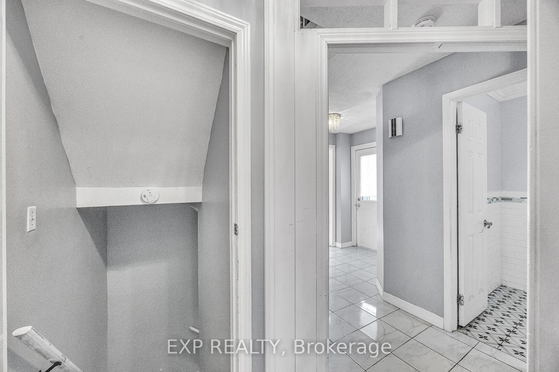 Photo 34 of 39 Linda Drive, Cambridge, Silver Heights — HOMEH