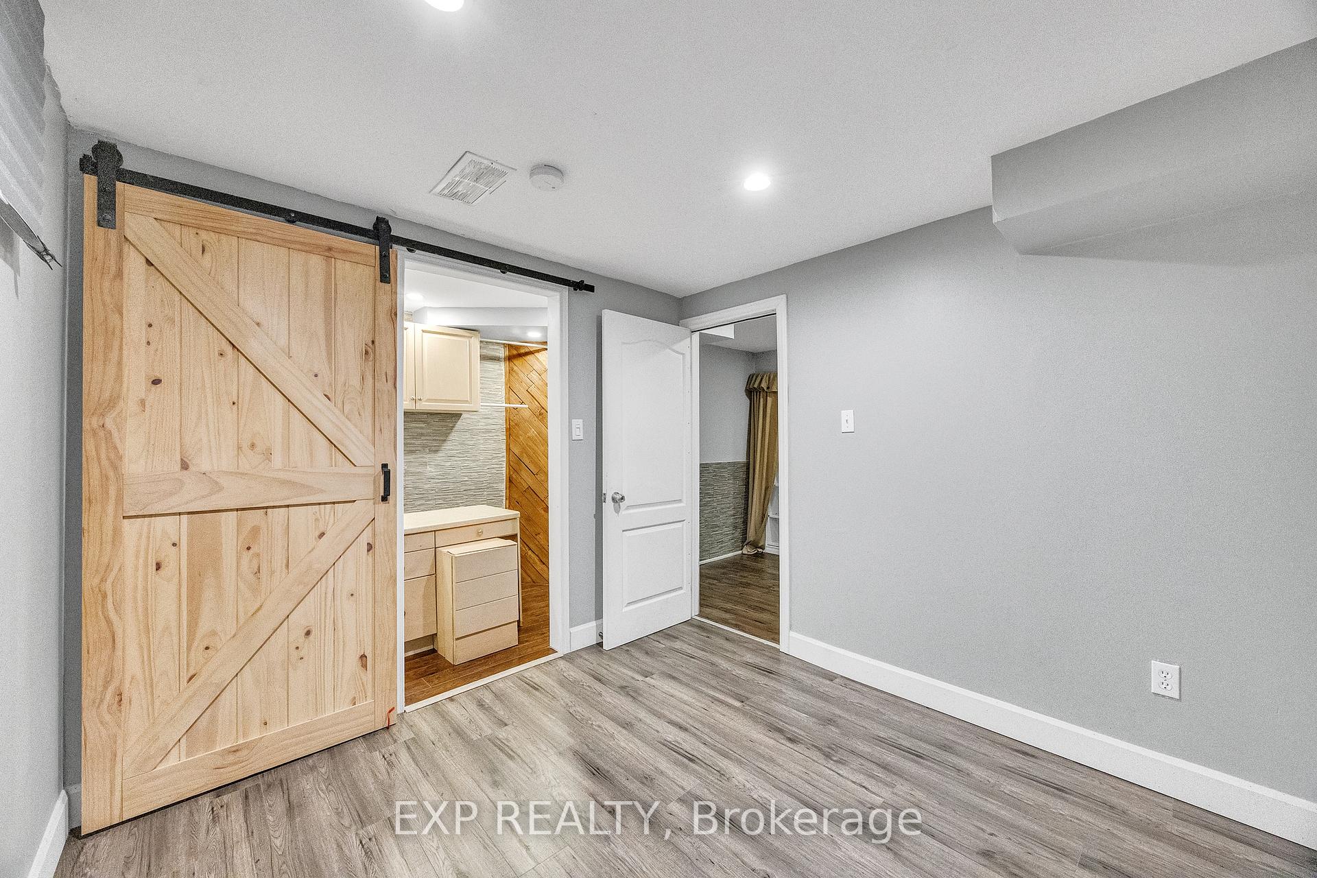 Photo 37 of 39 Linda Drive, Cambridge, Silver Heights — HOMEH