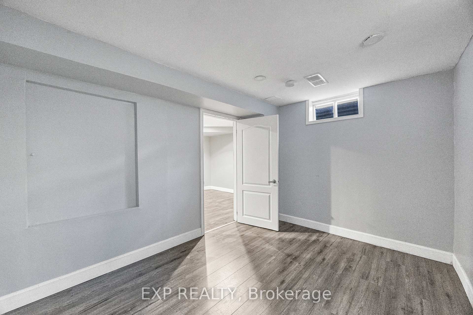 Photo 44 of 39 Linda Drive, Cambridge, Silver Heights — HOMEH