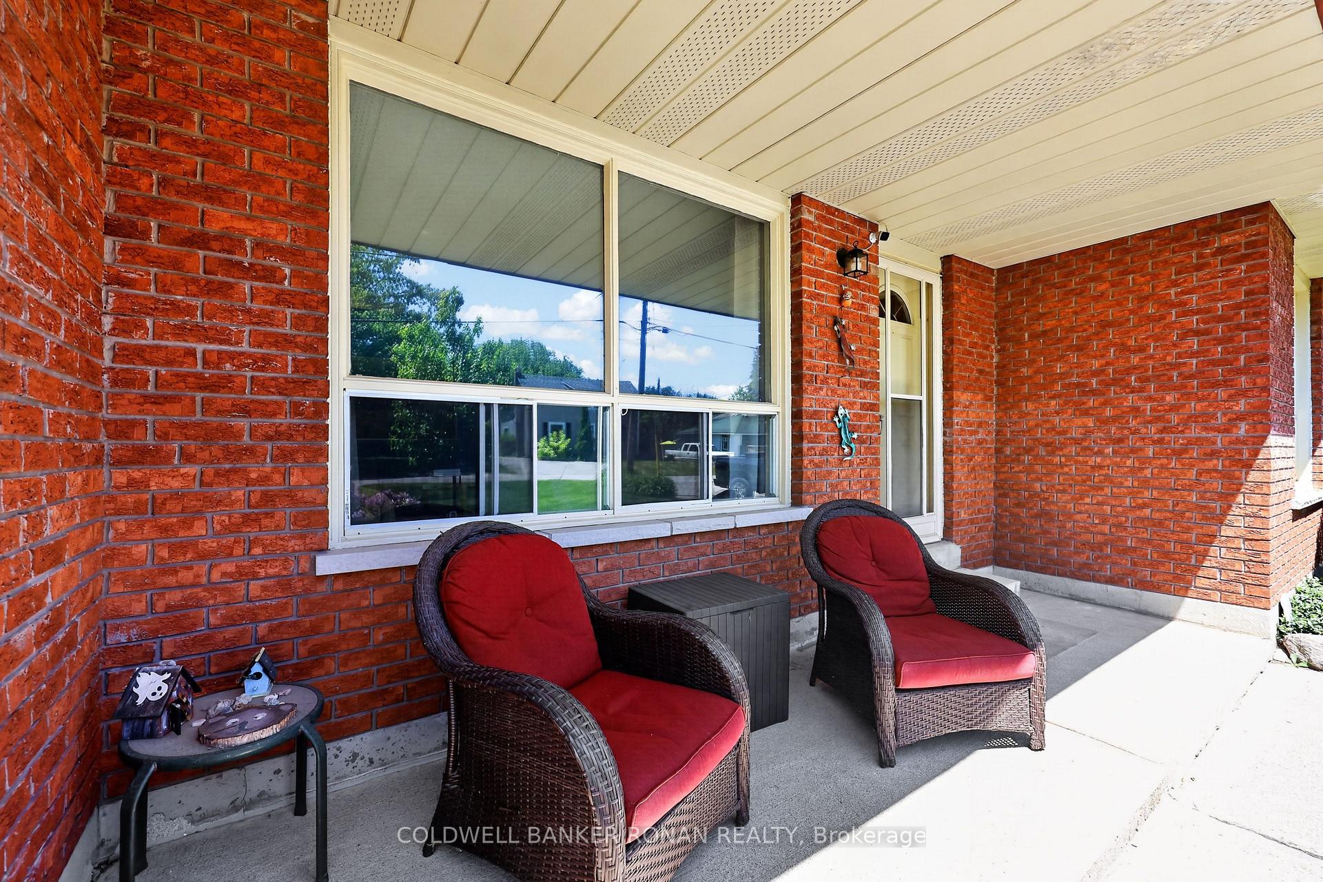 Photo 3 of 132 Queen Street, New Tecumseth, Alliston — HOMEH