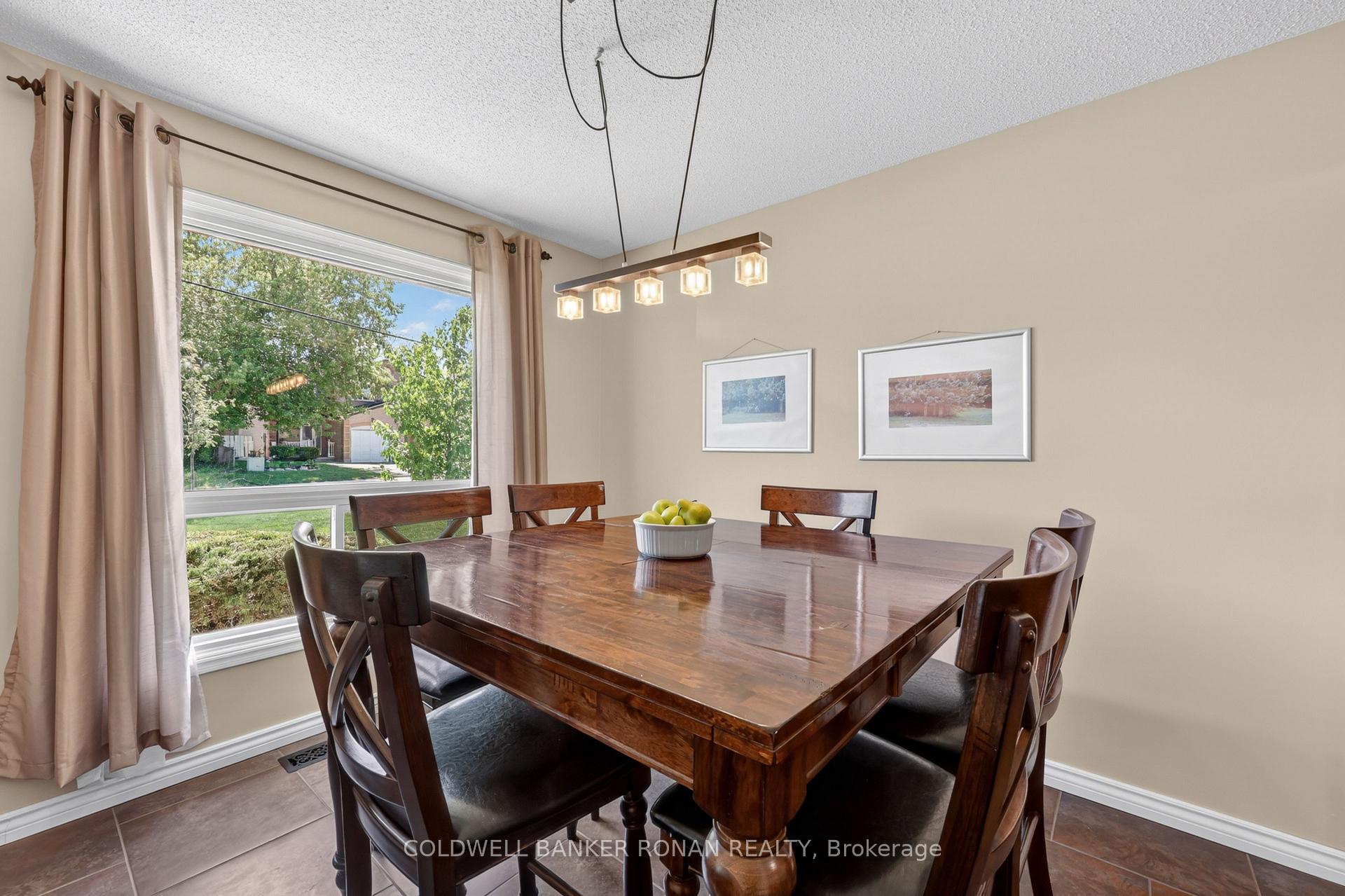 Photo 12 of 132 Queen Street, New Tecumseth, Alliston — HOMEH