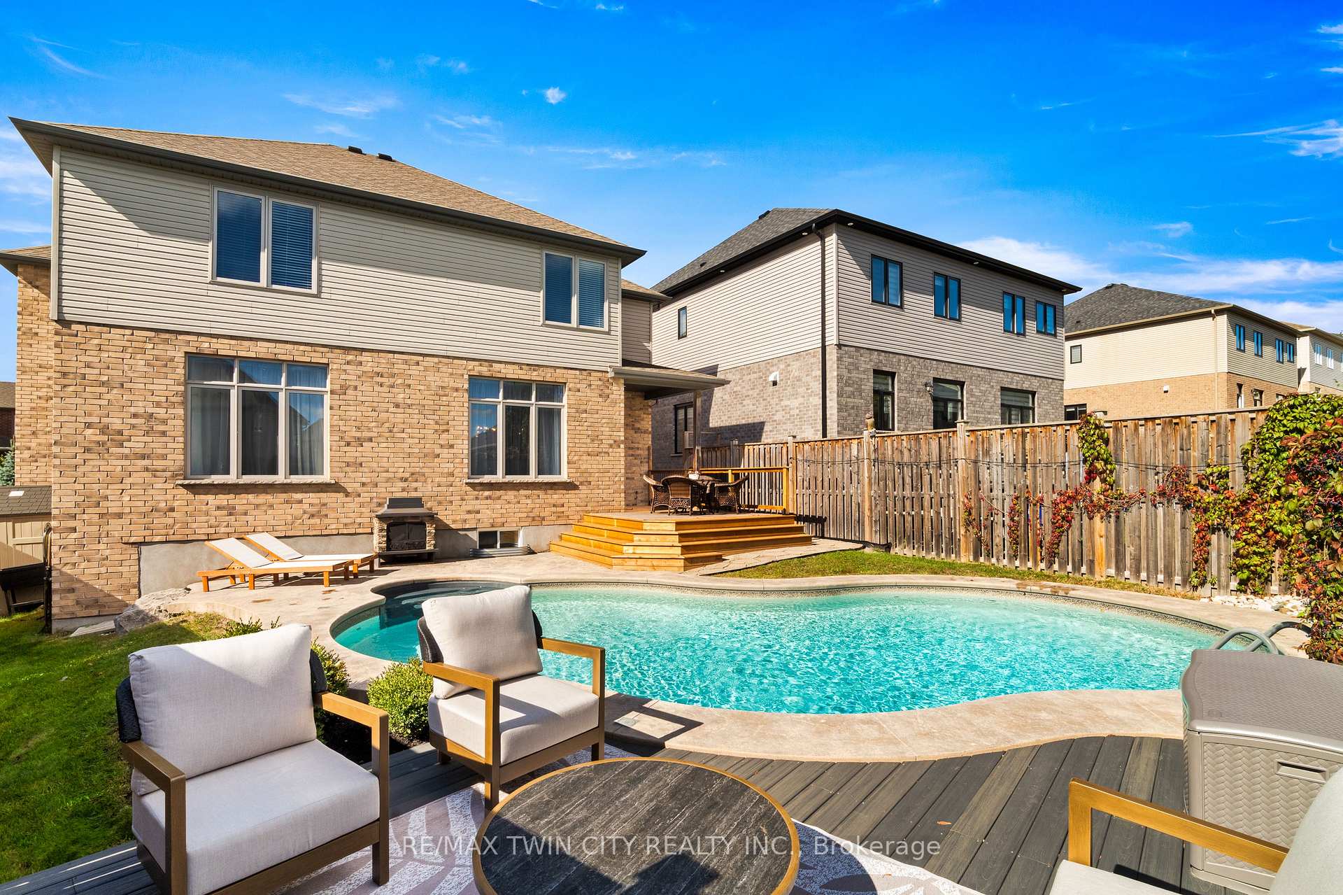 Photo 43 of 43 Frontier Drive, Kitchener, Doon South — HOMEH