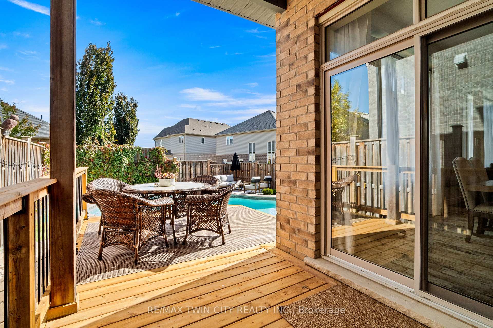 Photo 49 of 43 Frontier Drive, Kitchener, Doon South — HOMEH