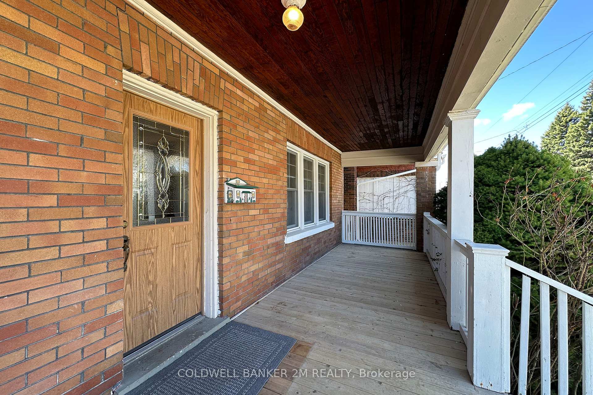Photo 4 of 49 Brock Street E, Oshawa, O'Neill — HOMEH