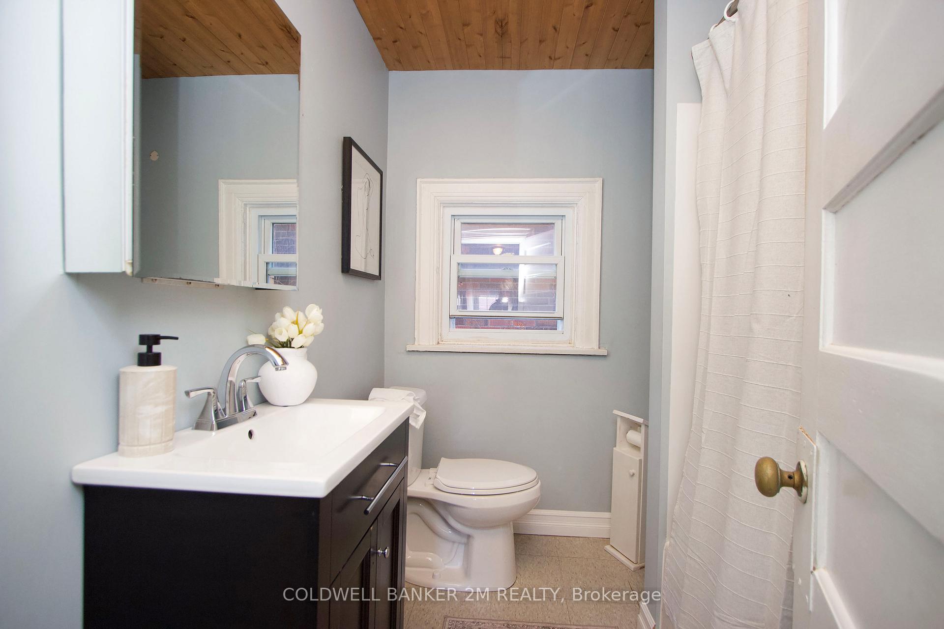 Photo 24 of 49 Brock Street E, Oshawa, O'Neill — HOMEH
