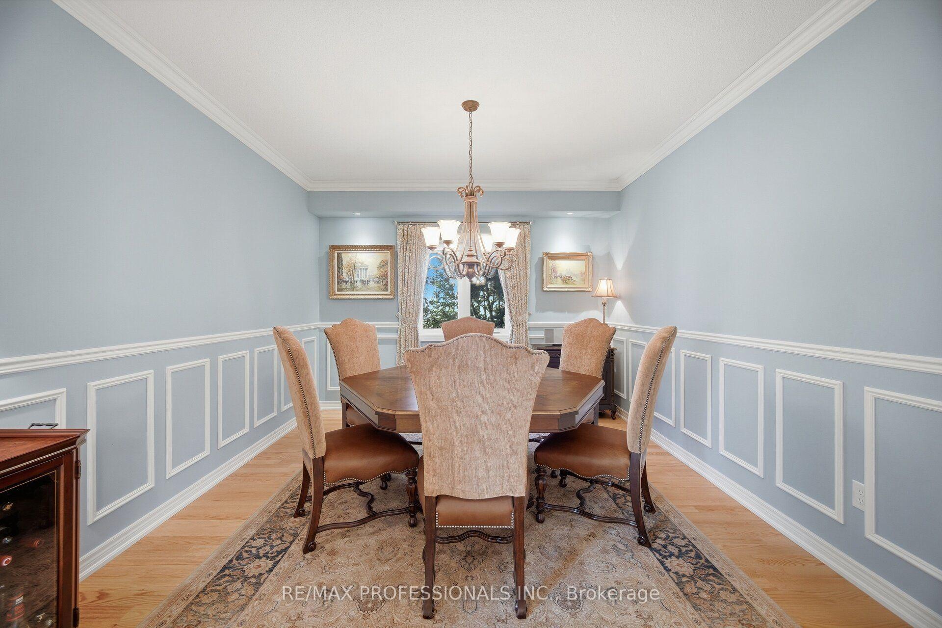 Photo 12 of 13 Dokkum Crescent, Brampton, Snelgrove — HOMEH