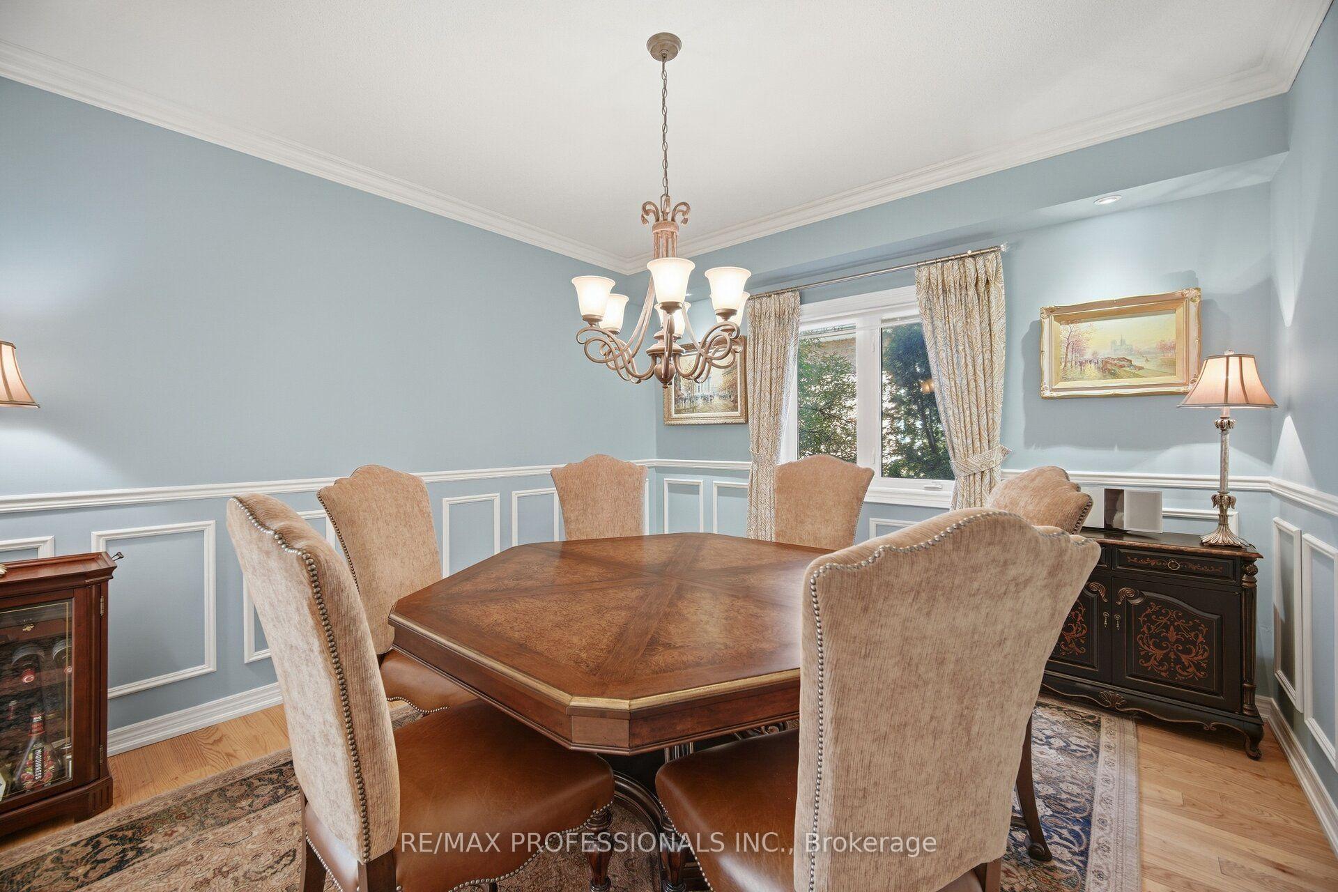 Photo 13 of 13 Dokkum Crescent, Brampton, Snelgrove — HOMEH