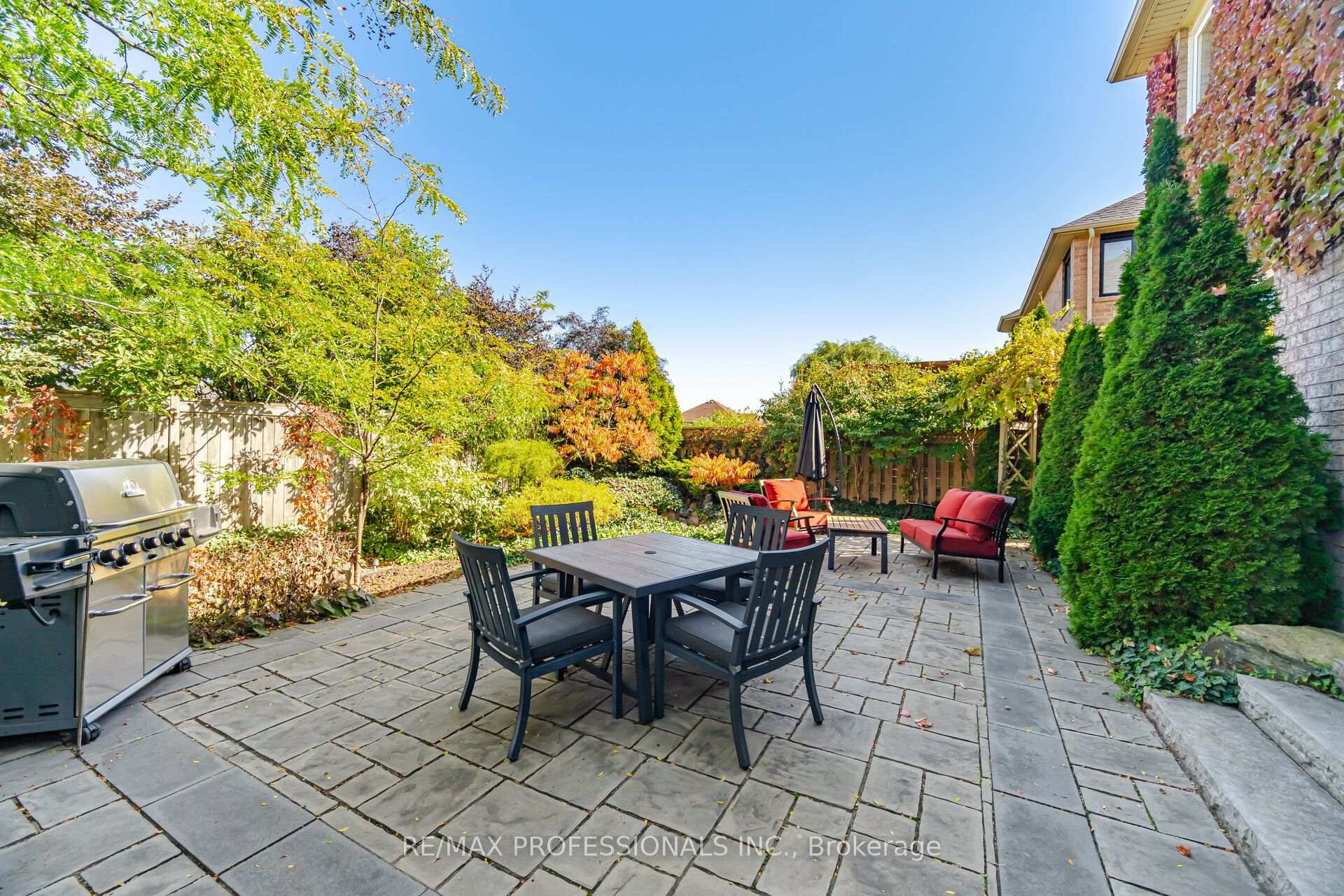 Photo 46 of 13 Dokkum Crescent, Brampton, Snelgrove — HOMEH