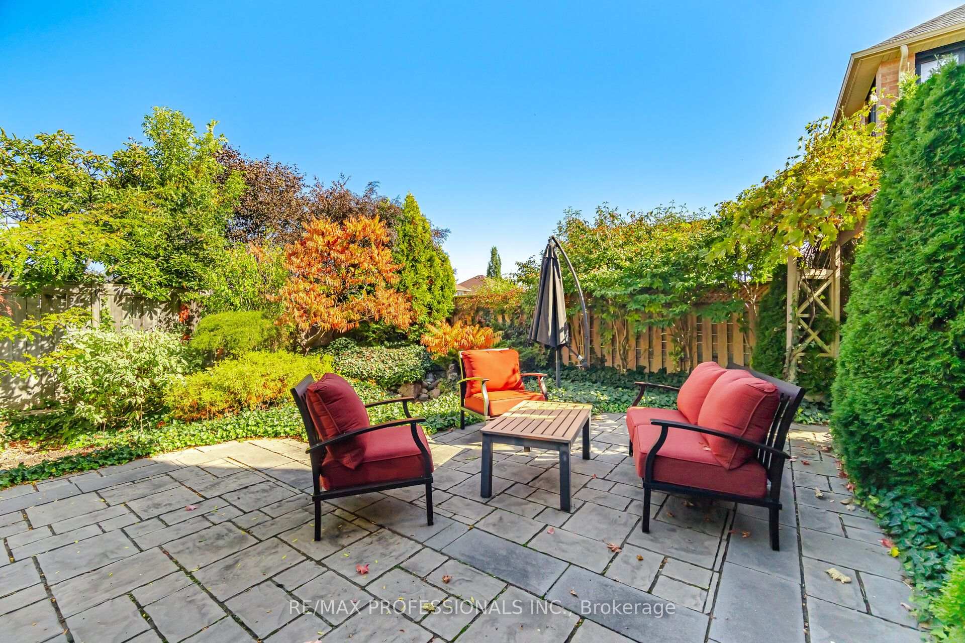 Photo 47 of 13 Dokkum Crescent, Brampton, Snelgrove — HOMEH
