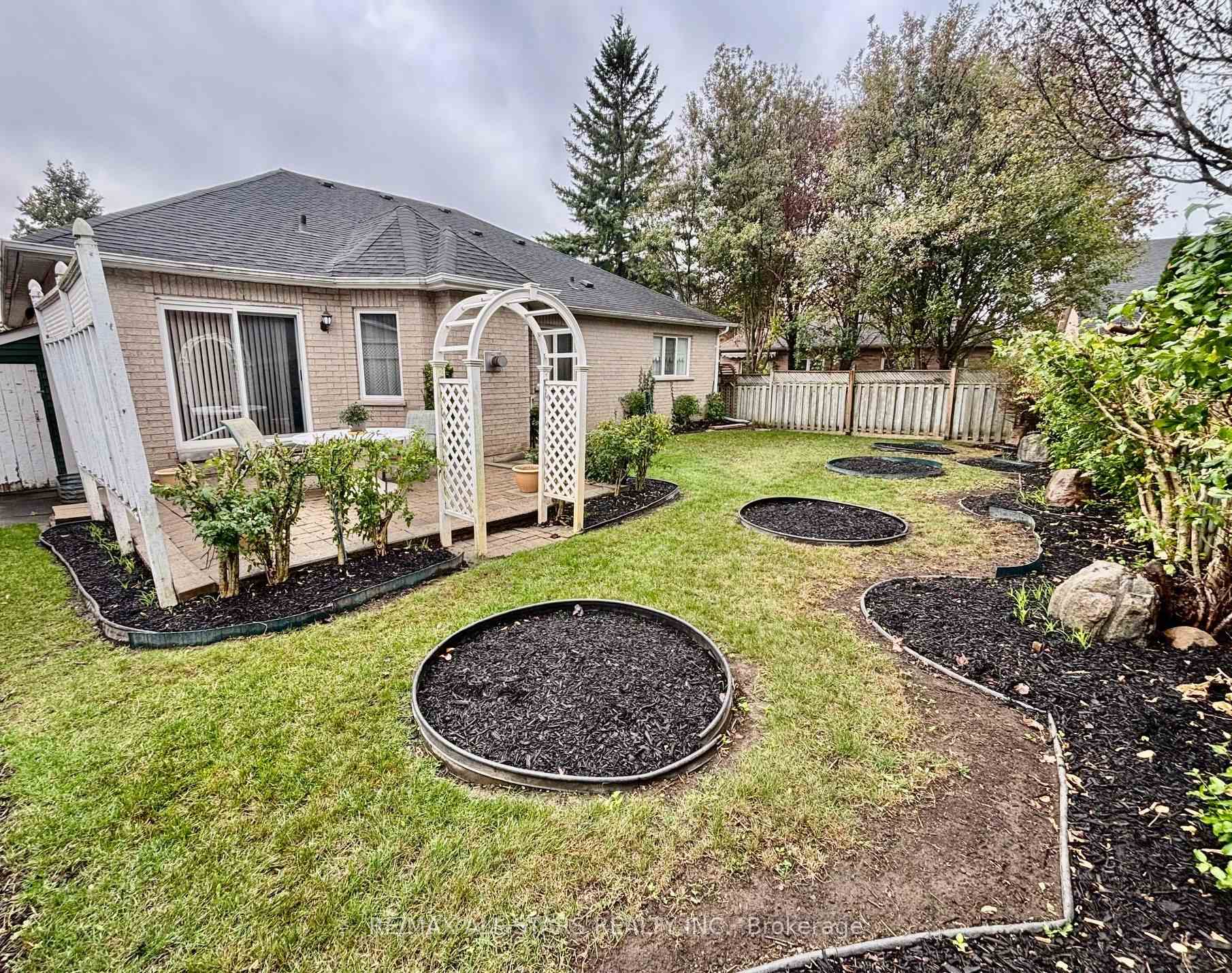 Photo 9 of 87 Lori Avenue, Whitchurch-Stouffville, Stouffville — HOMEH