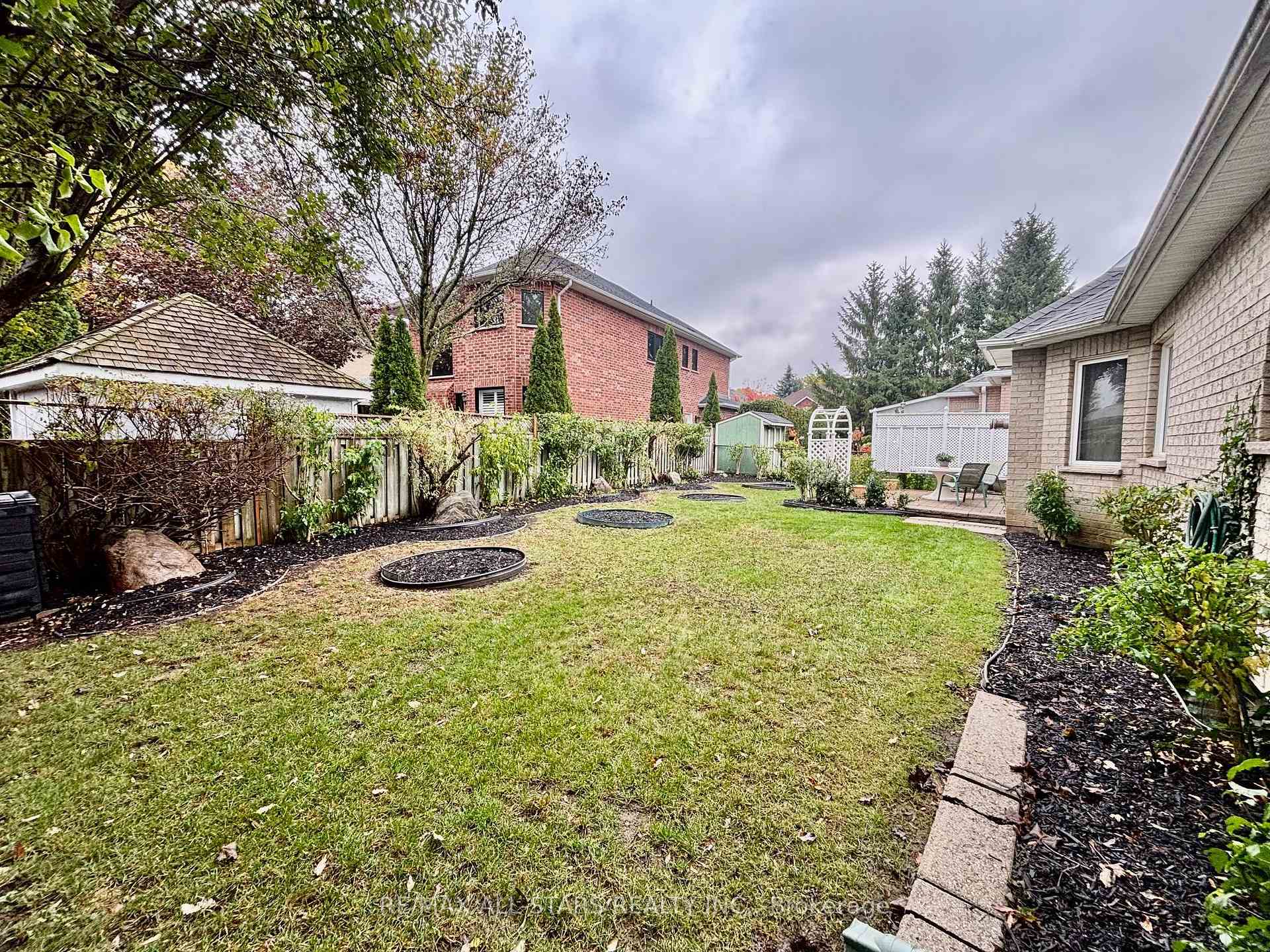 Photo 11 of 87 Lori Avenue, Whitchurch-Stouffville, Stouffville — HOMEH