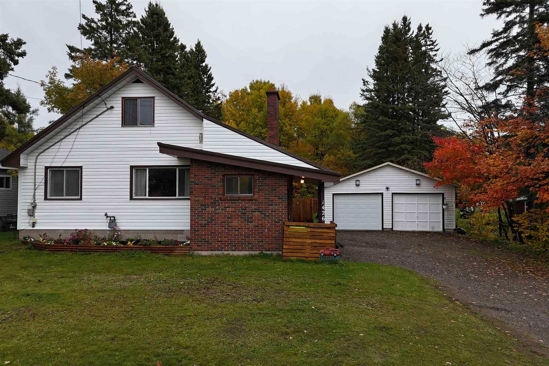 Photo 3 of 1426 Peoples Road, Sault Ste Marie, Ward 3 — HOMEH