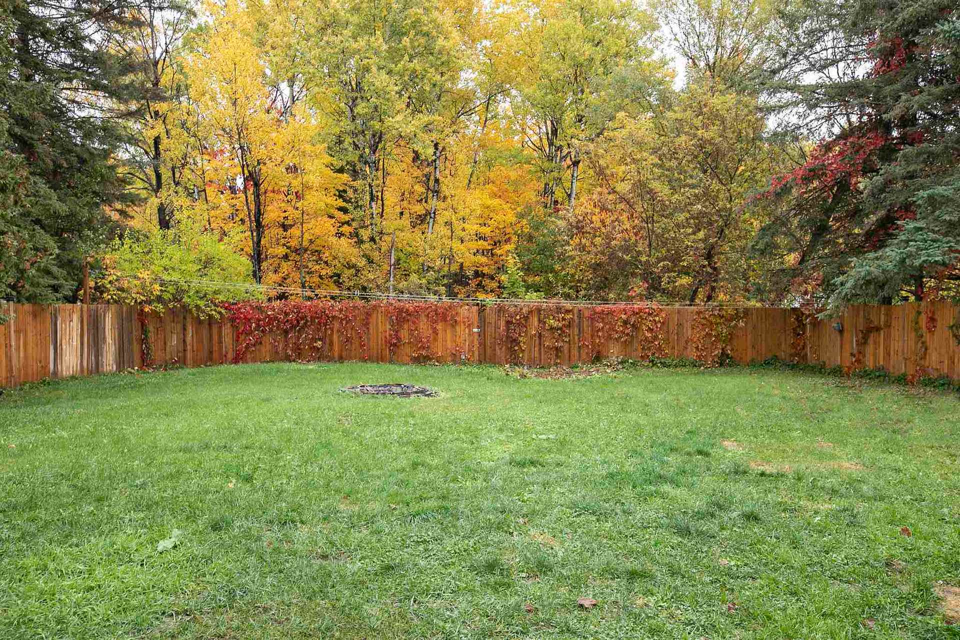 Photo 14 of 1426 Peoples Road, Sault Ste Marie, Ward 3 — HOMEH