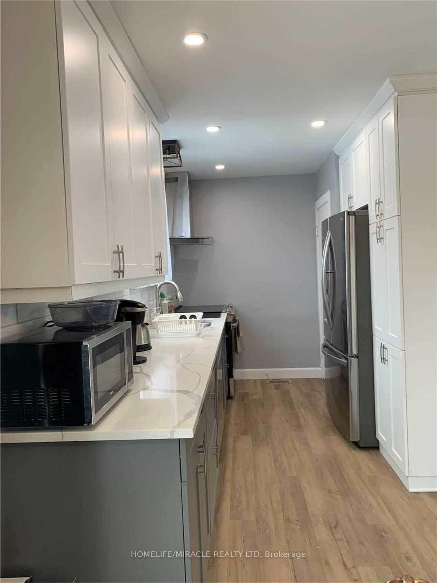 Photo 2 of 5644 Hanan Avenue, Niagara Falls, Hospital — HOMEH