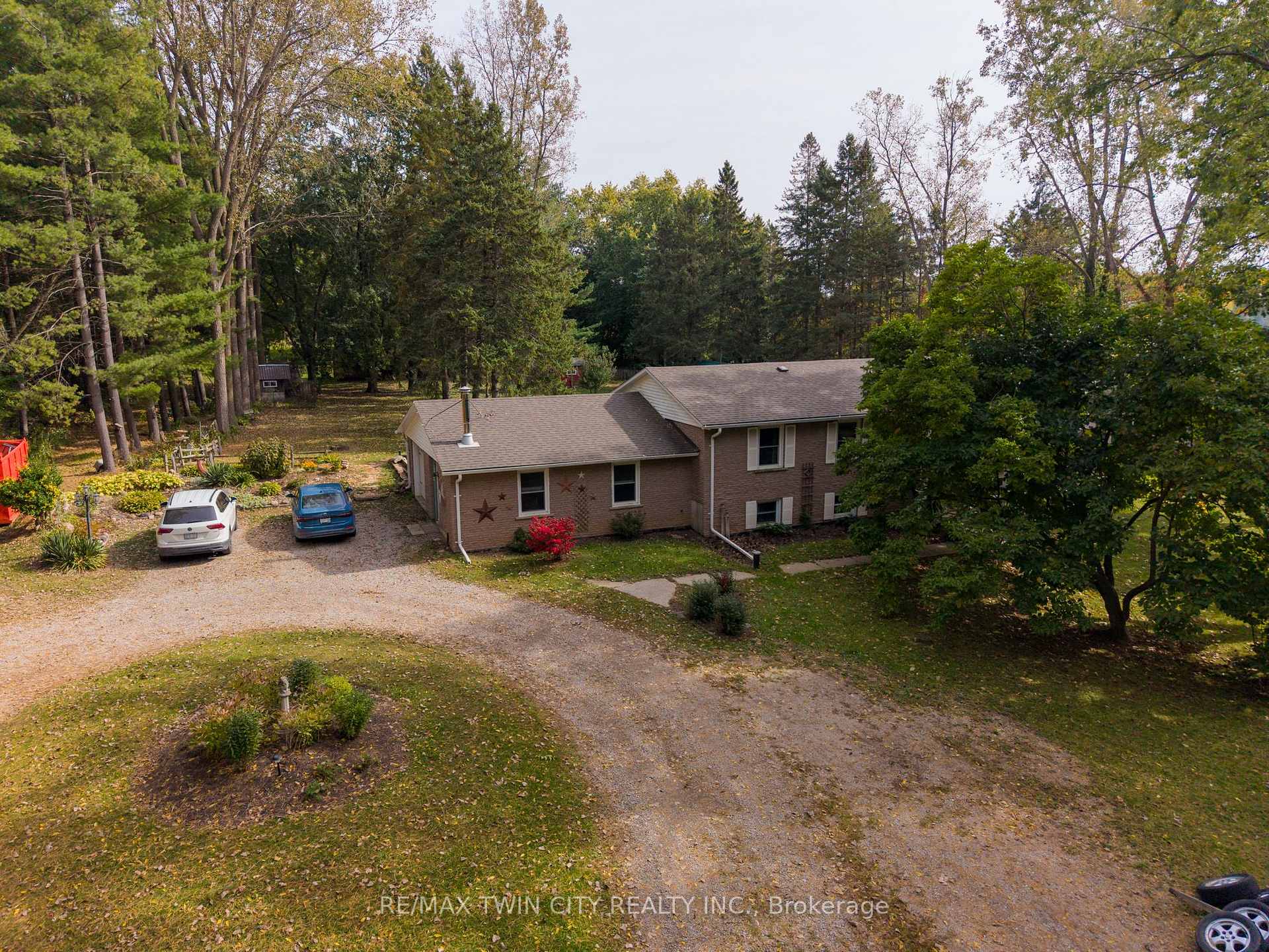 Photo 8 of 84 Etonia Road, Brant, Burford — HOMEH