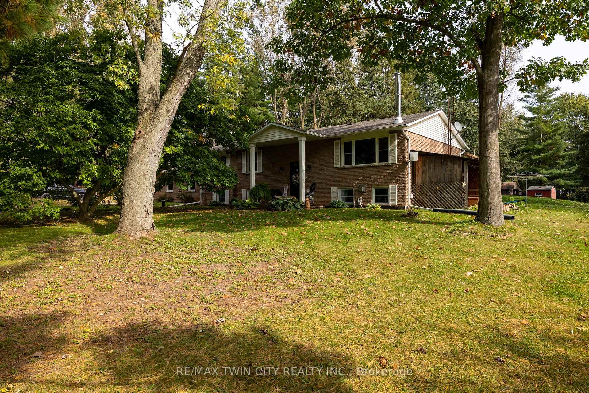 Photo 10 of 84 Etonia Road, Brant, Burford — HOMEH