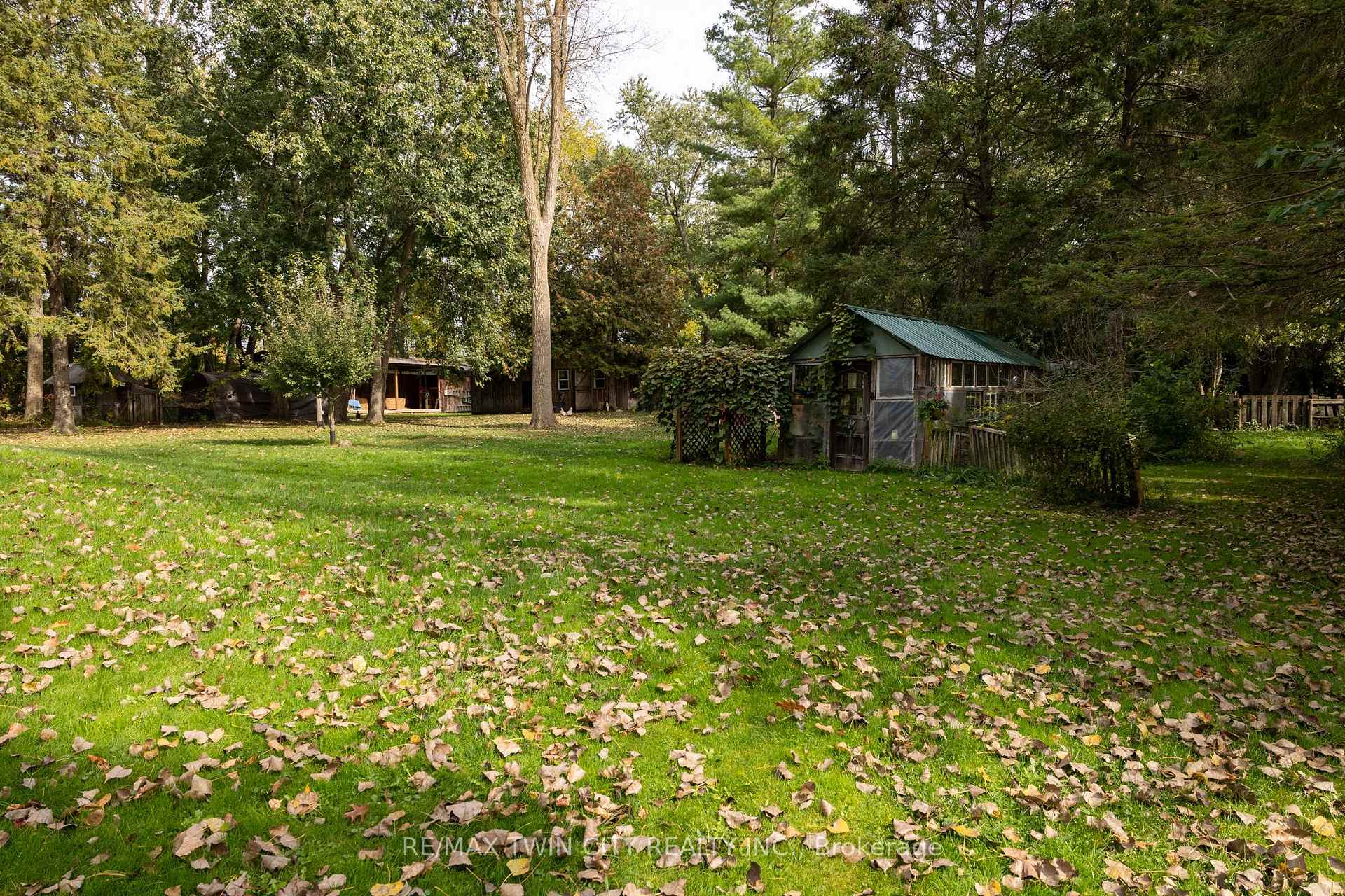 Photo 12 of 84 Etonia Road, Brant, Burford — HOMEH