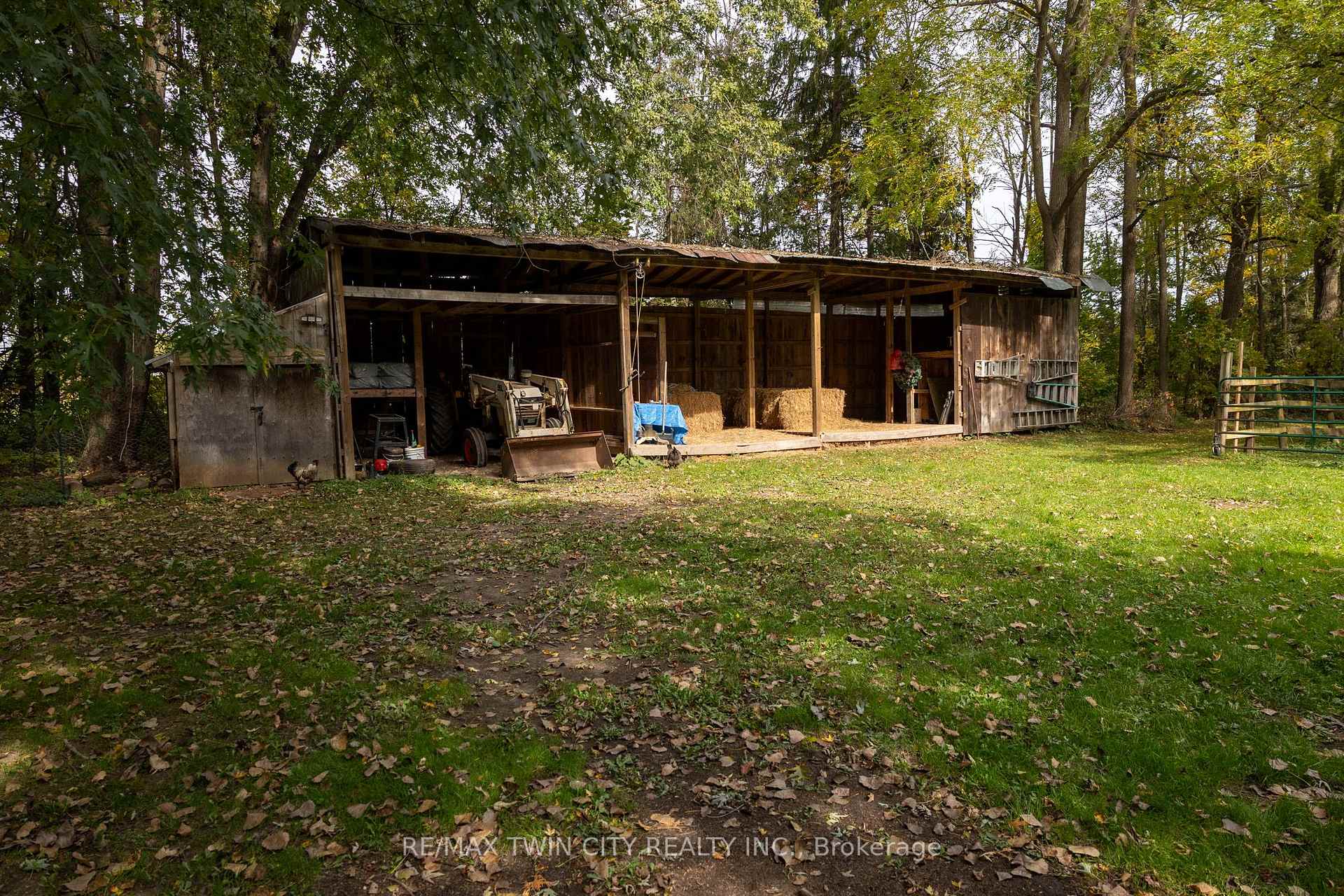 Photo 16 of 84 Etonia Road, Brant, Burford — HOMEH