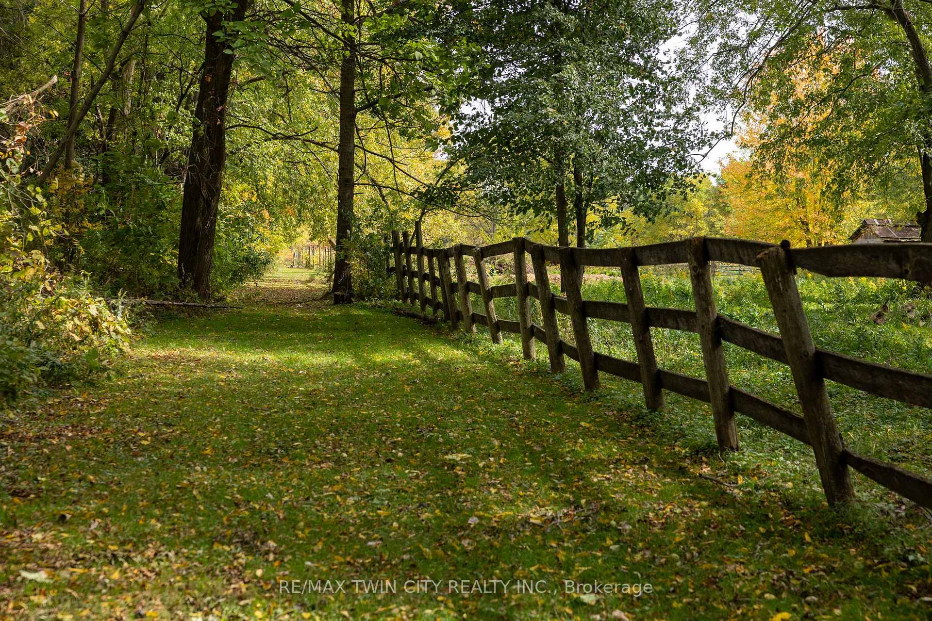 Photo 18 of 84 Etonia Road, Brant, Burford — HOMEH
