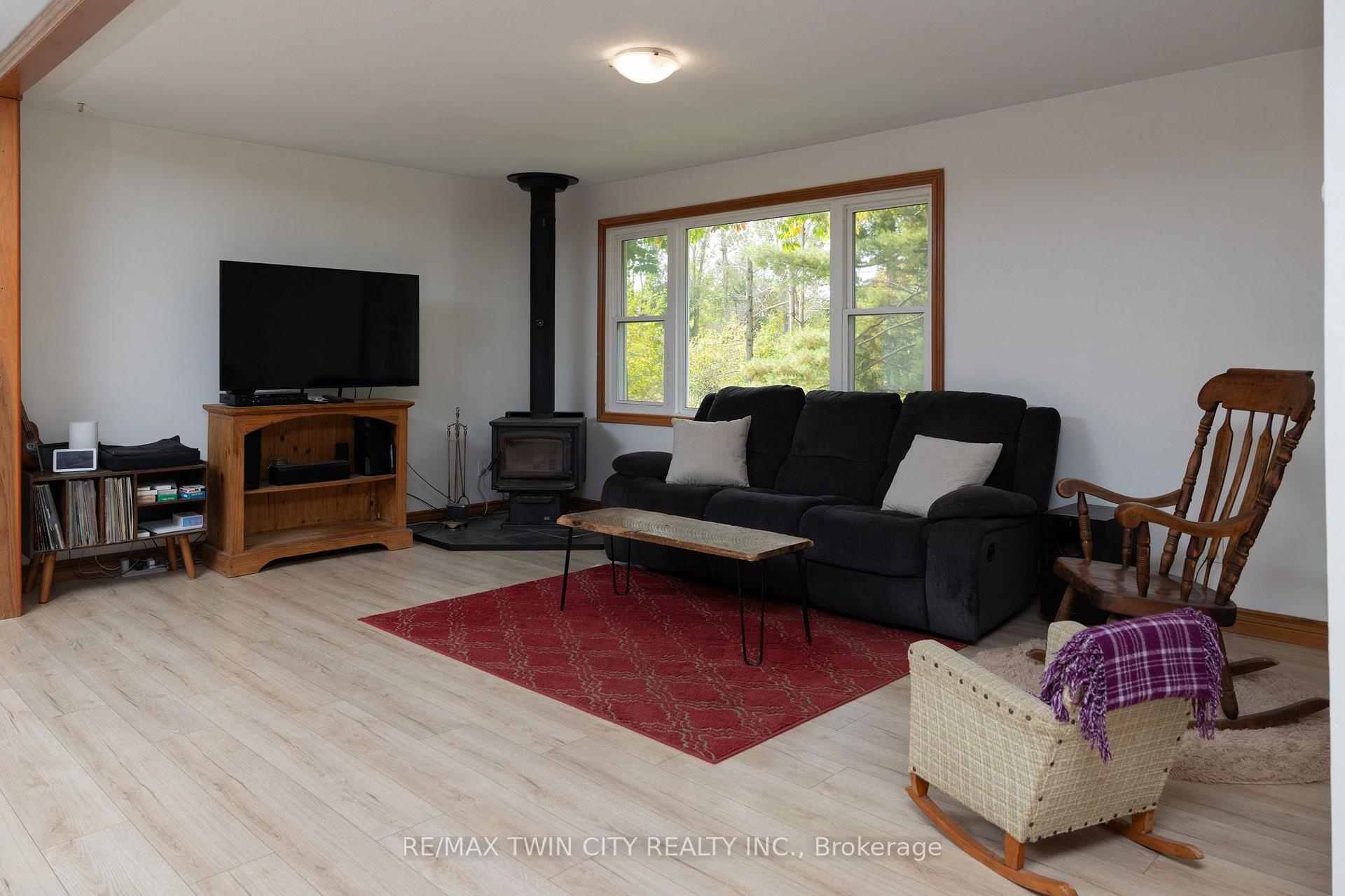 Photo 23 of 84 Etonia Road, Brant, Burford — HOMEH
