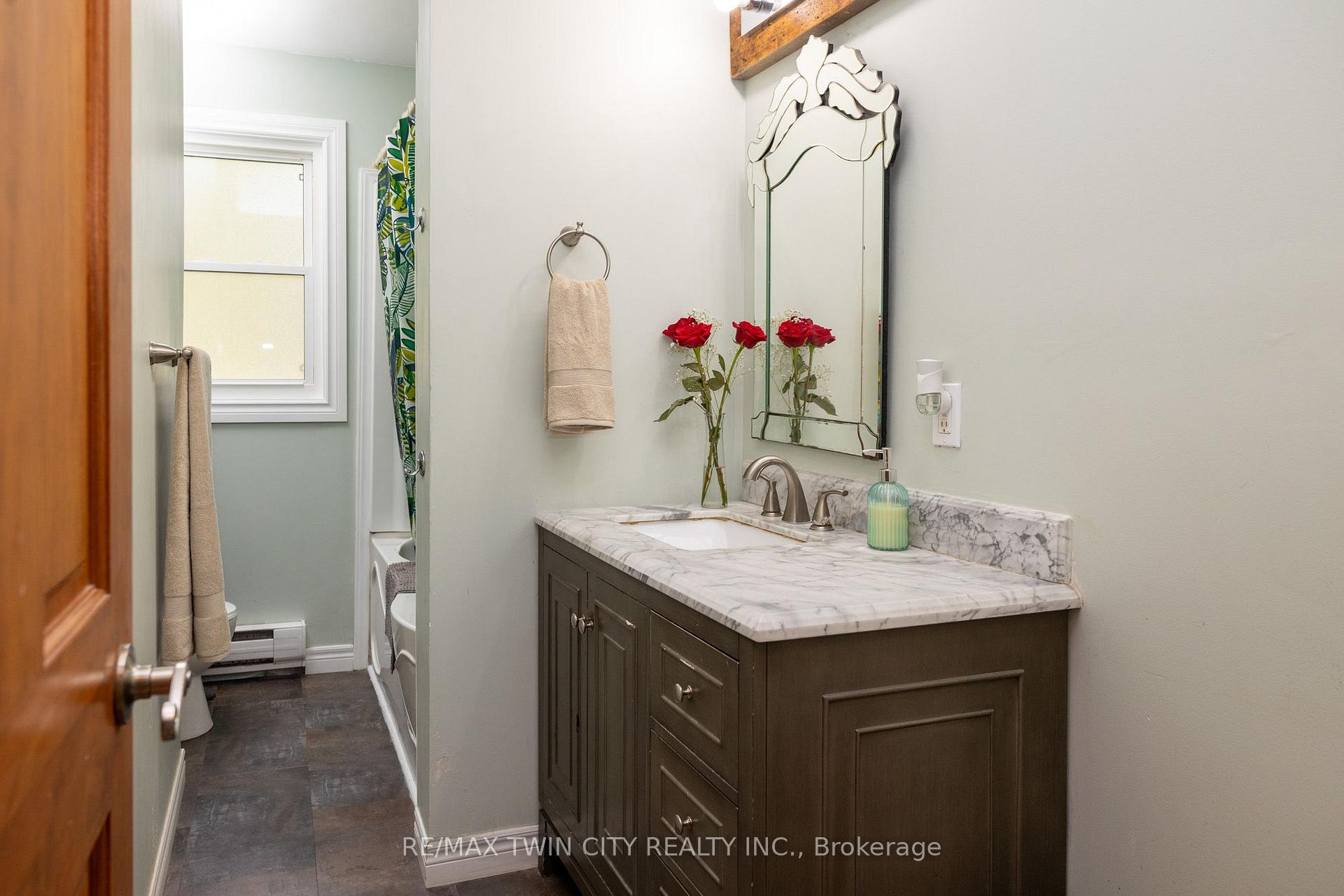 Photo 30 of 84 Etonia Road, Brant, Burford — HOMEH