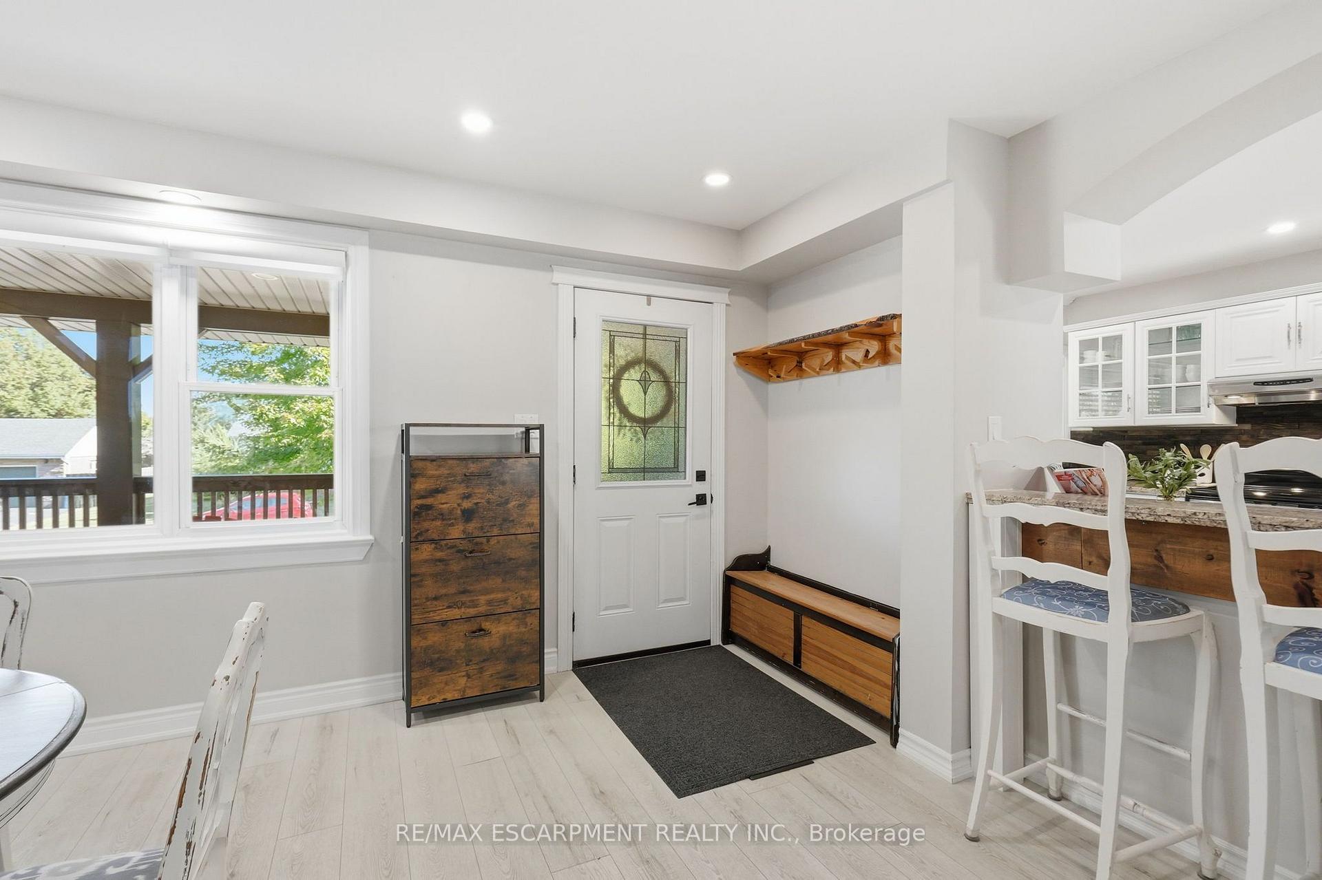 Photo 5 of 346 Hawkridge Avenue, Hamilton, Yeoville — HOMEH