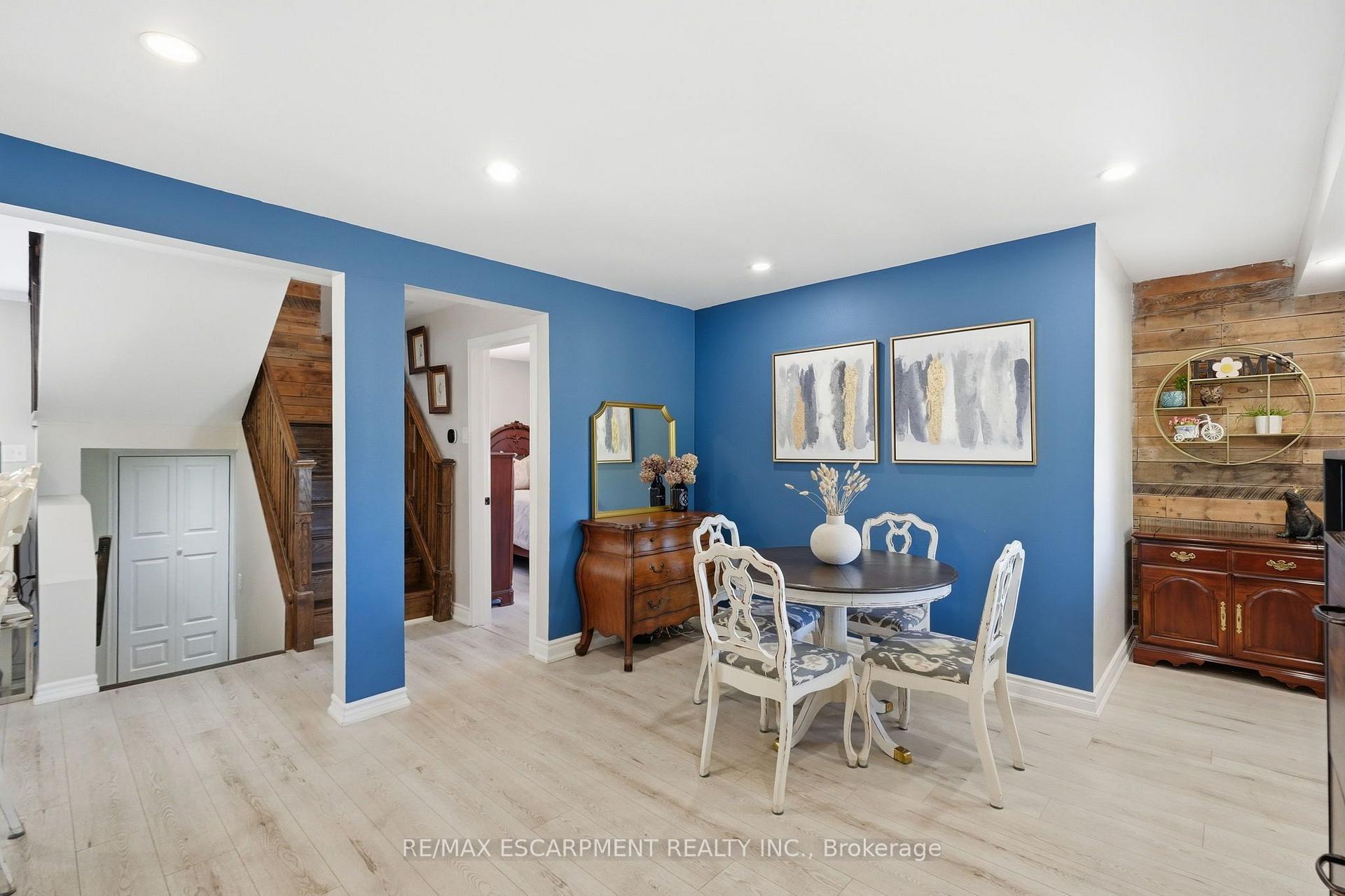 Photo 7 of 346 Hawkridge Avenue, Hamilton, Yeoville — HOMEH