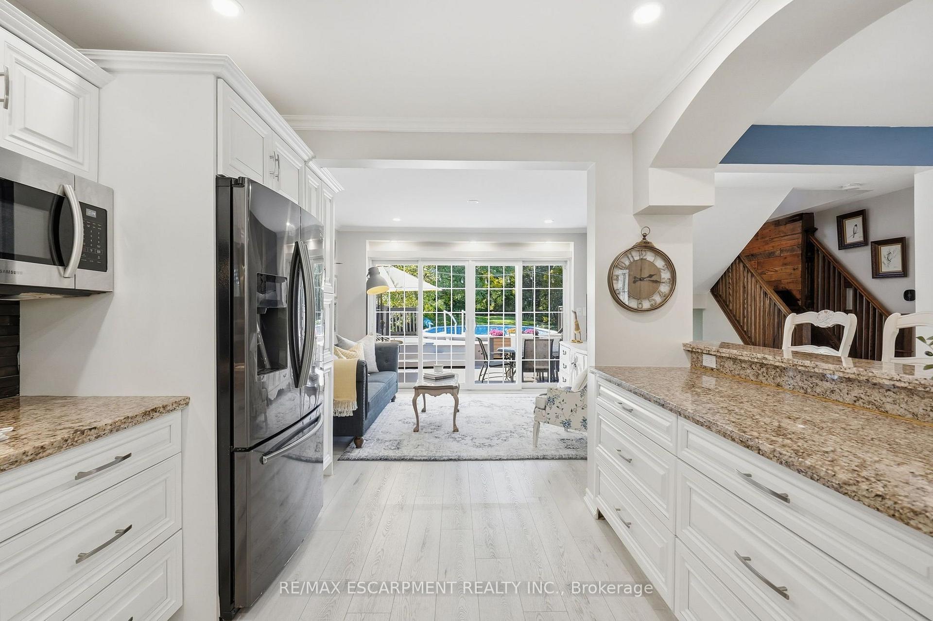 Photo 14 of 346 Hawkridge Avenue, Hamilton, Yeoville — HOMEH