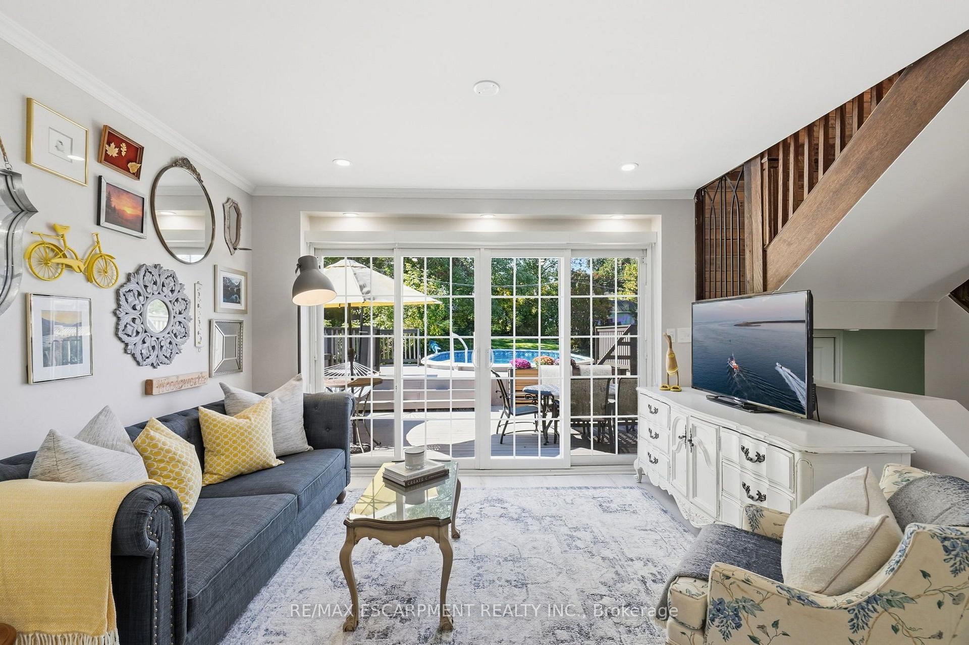 Photo 17 of 346 Hawkridge Avenue, Hamilton, Yeoville — HOMEH