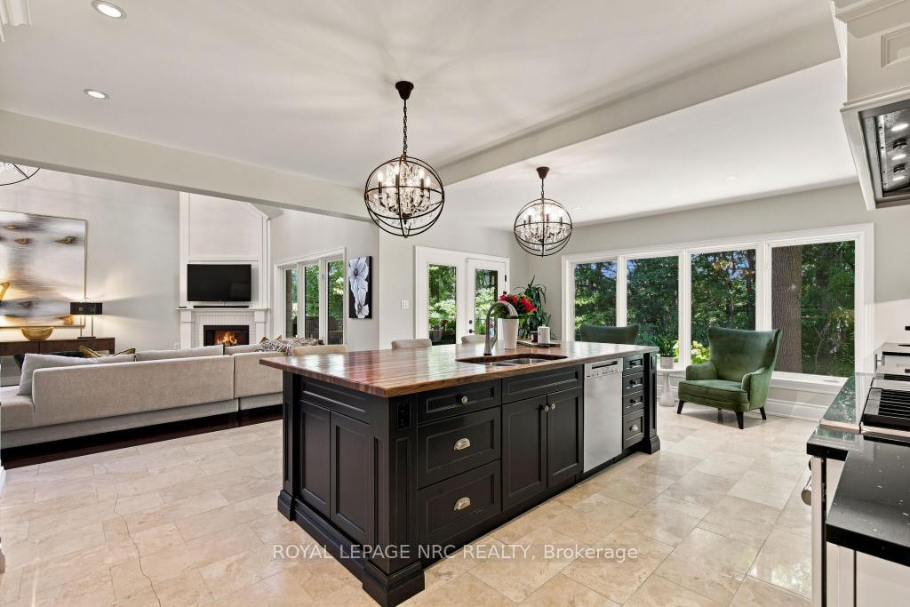 Photo 12 of 6399 Pinestone Road, Niagara Falls, Stamford — HOMEH