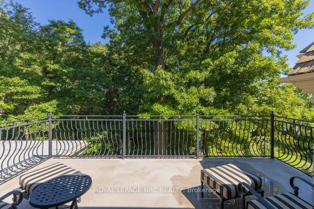 Photo 23 of 6399 Pinestone Road, Niagara Falls, Stamford — HOMEH