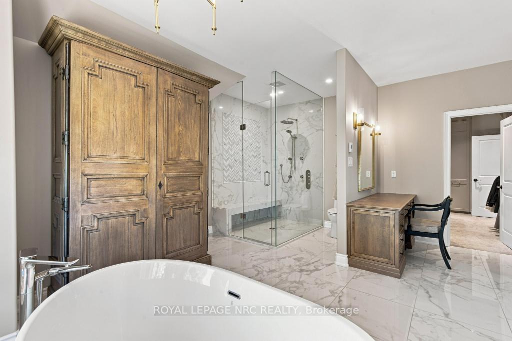 Photo 25 of 6399 Pinestone Road, Niagara Falls, Stamford — HOMEH