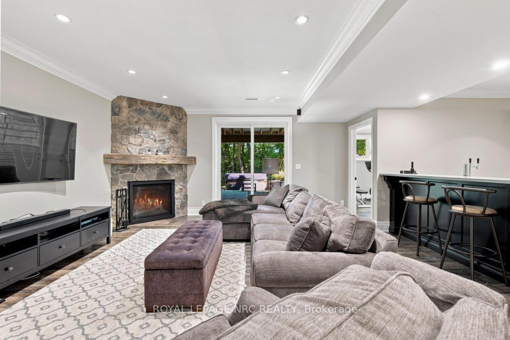 Photo 33 of 6399 Pinestone Road, Niagara Falls, Stamford — HOMEH