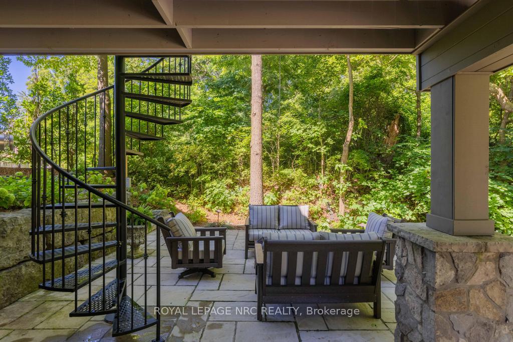 Photo 34 of 6399 Pinestone Road, Niagara Falls, Stamford — HOMEH