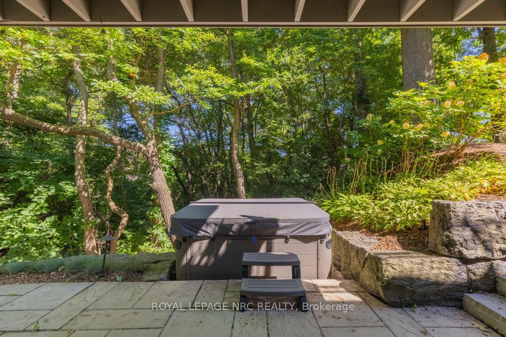 Photo 35 of 6399 Pinestone Road, Niagara Falls, Stamford — HOMEH