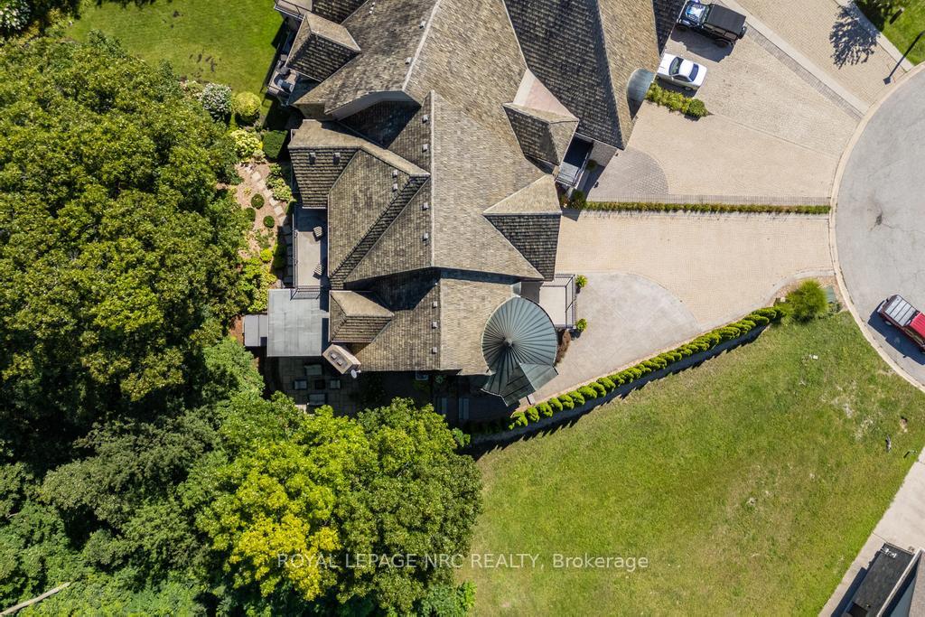 Photo 42 of 6399 Pinestone Road, Niagara Falls, Stamford — HOMEH