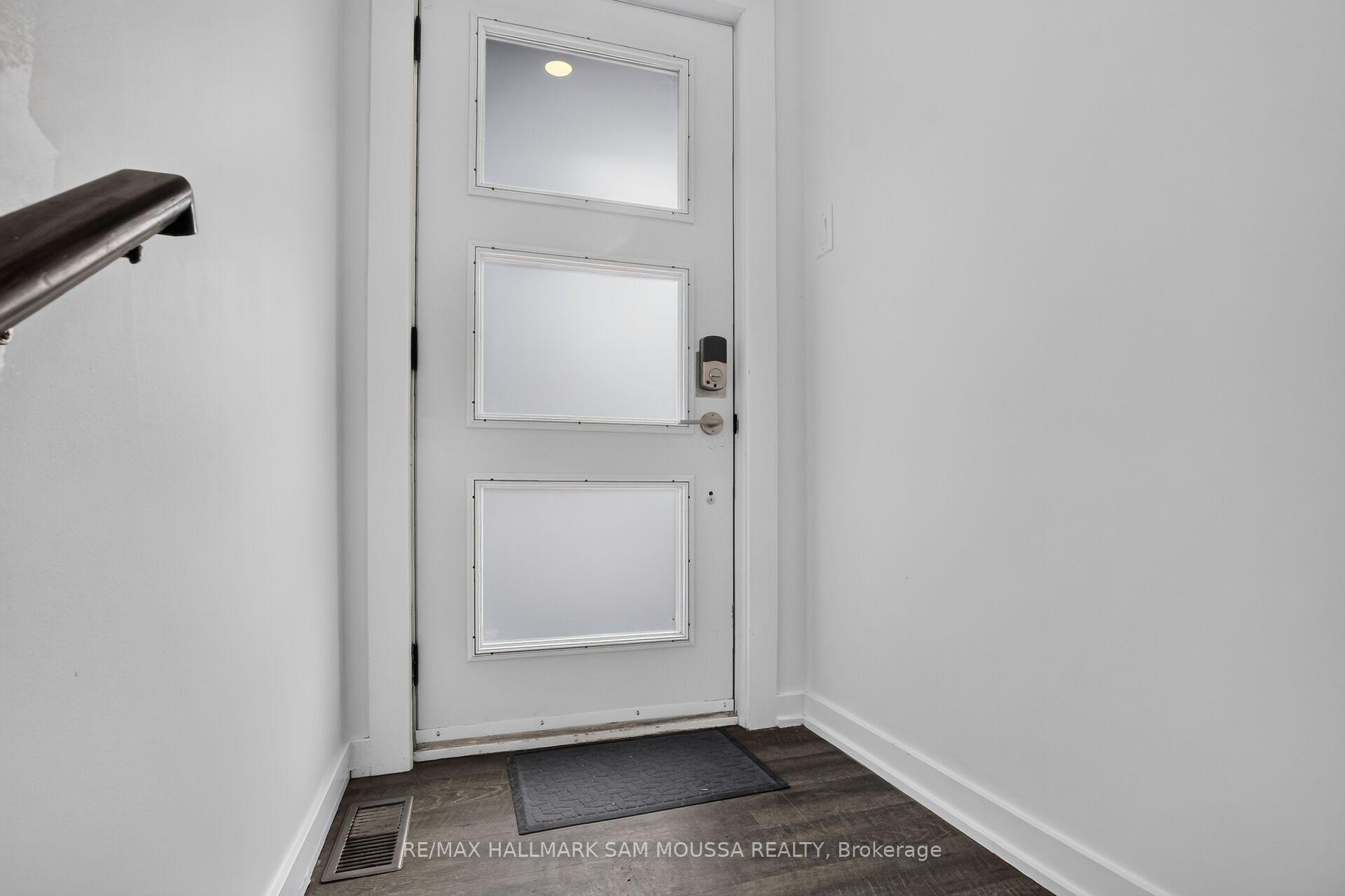 Photo 5 of 971B Blythdale Road, Ottawa, McKellar Heights/Glabar Park — HOMEH