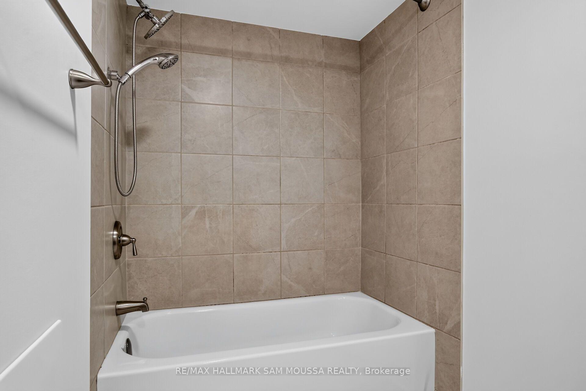 Photo 19 of 971B Blythdale Road, Ottawa, McKellar Heights/Glabar Park — HOMEH