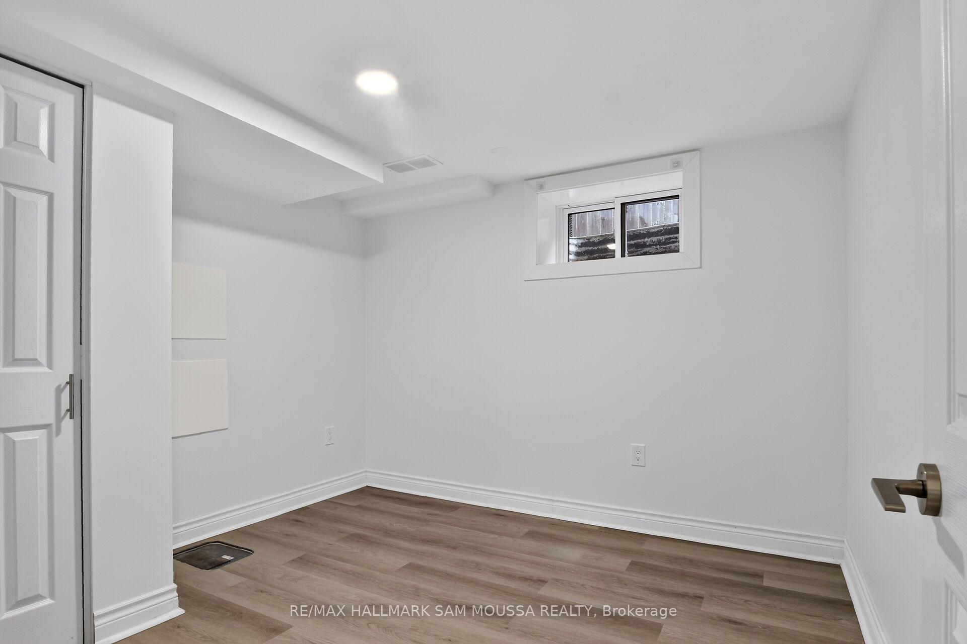 Photo 22 of 971B Blythdale Road, Ottawa, McKellar Heights/Glabar Park — HOMEH