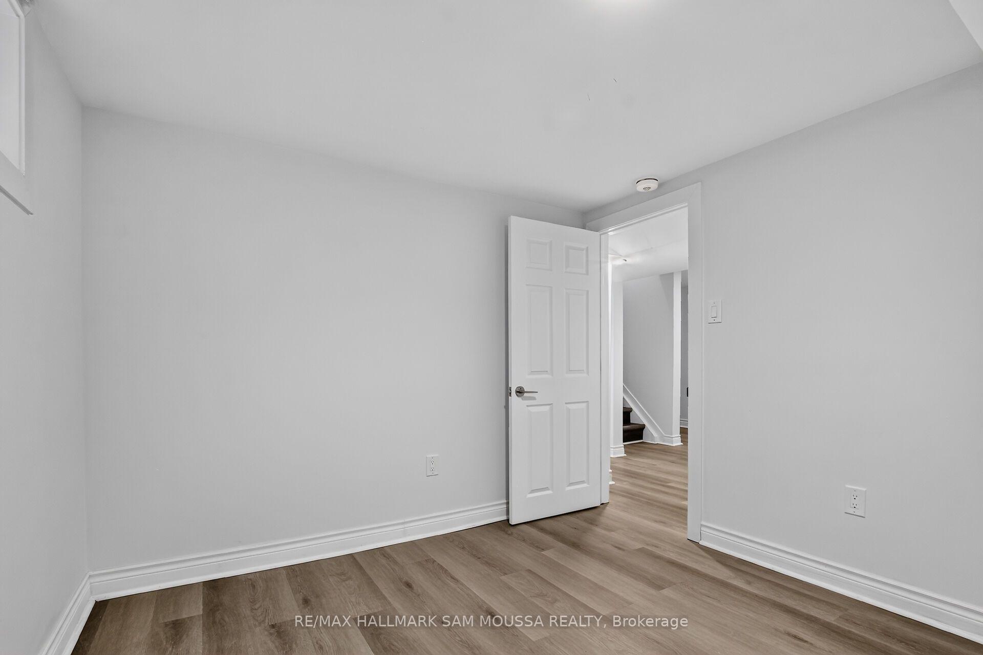 Photo 24 of 971B Blythdale Road, Ottawa, McKellar Heights/Glabar Park — HOMEH