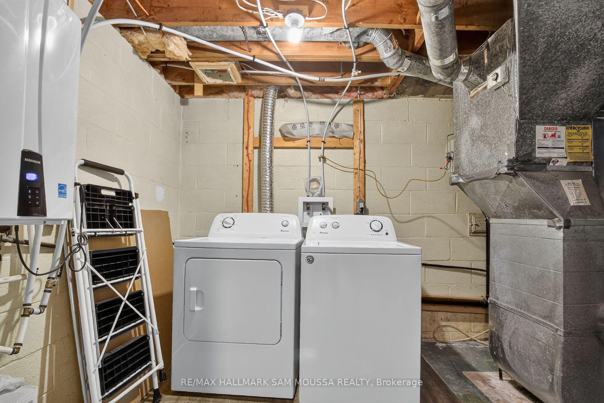 Photo 26 of 971B Blythdale Road, Ottawa, McKellar Heights/Glabar Park — HOMEH