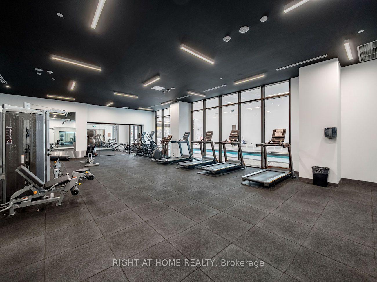 Photo 17 of 20 O'Neill Road, North York, Banbury-Don Mills — HOMEH
